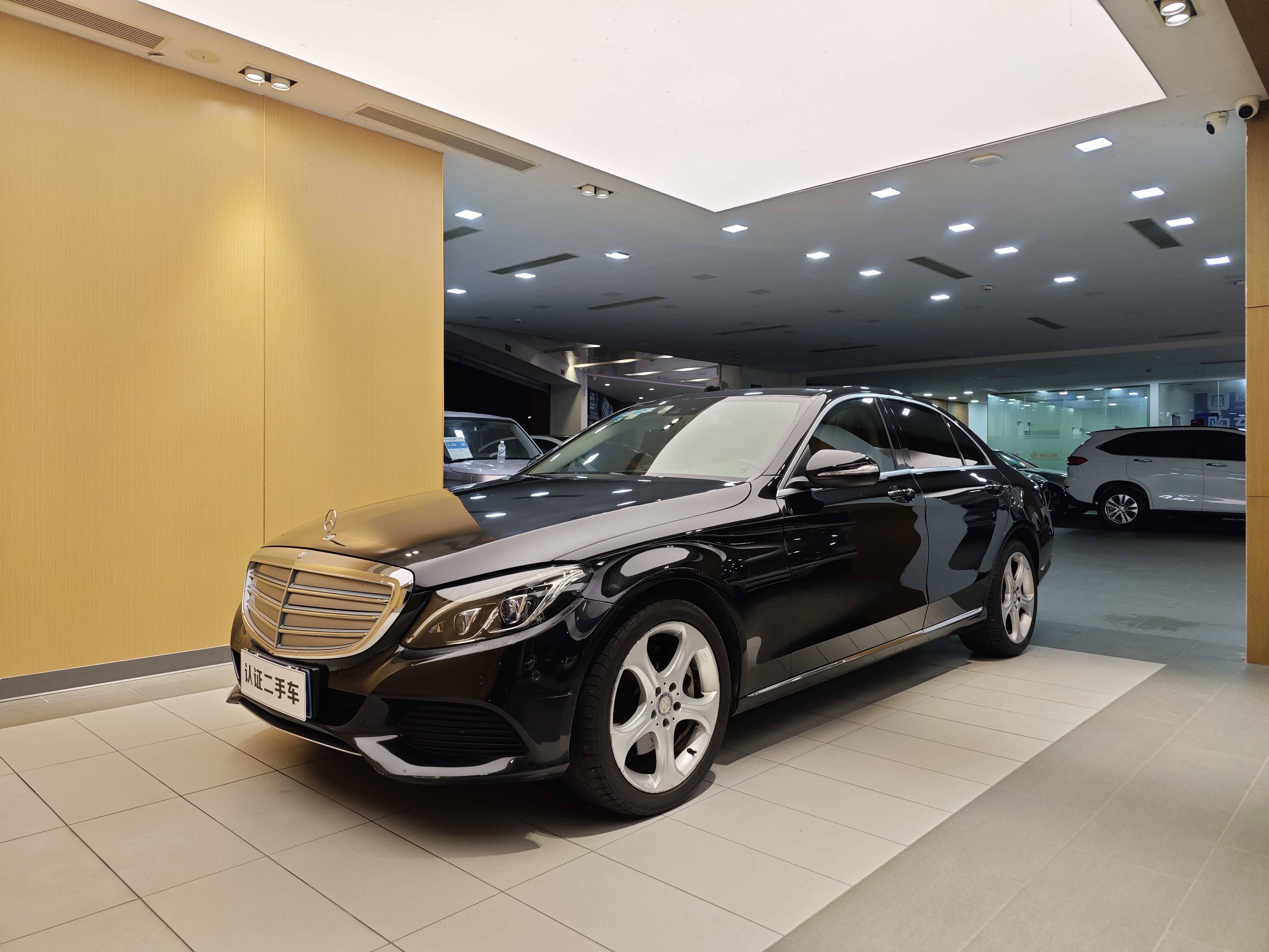 Mercedes-Benz C Class 2015 car image 