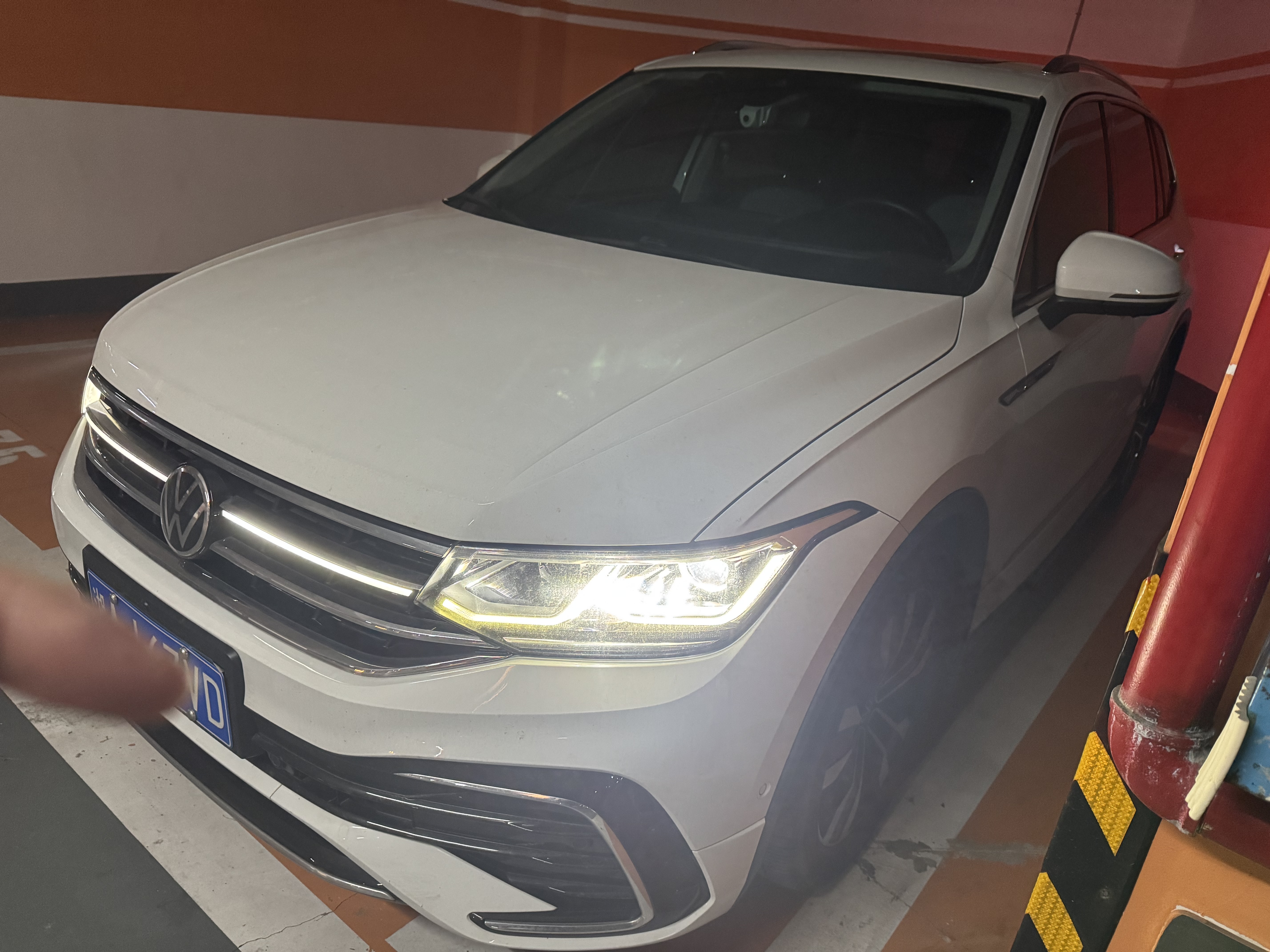 Volkswagen Tiguan L 2023 car image 