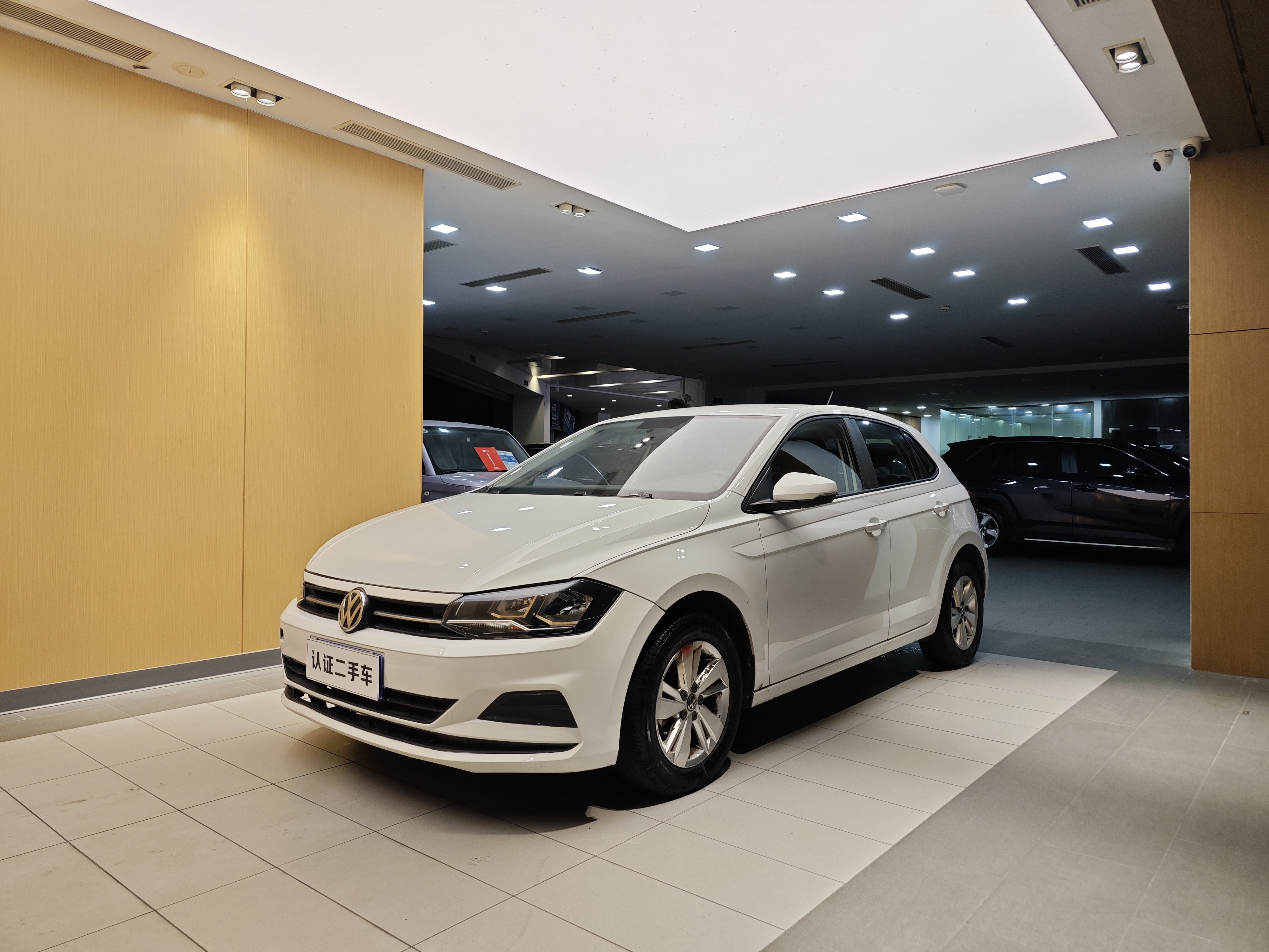 Polo 2023 car image 