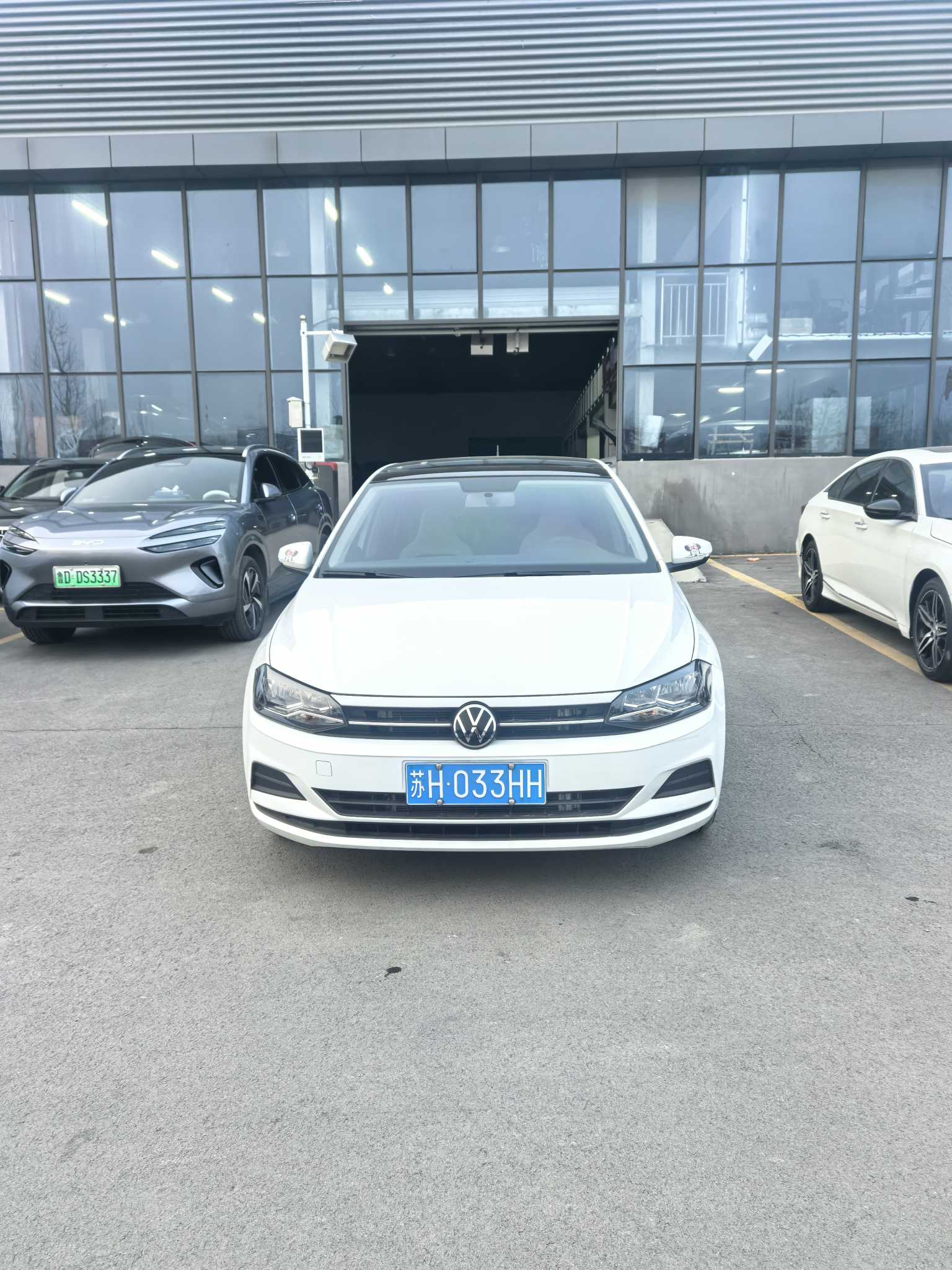 Polo 2024 car image 