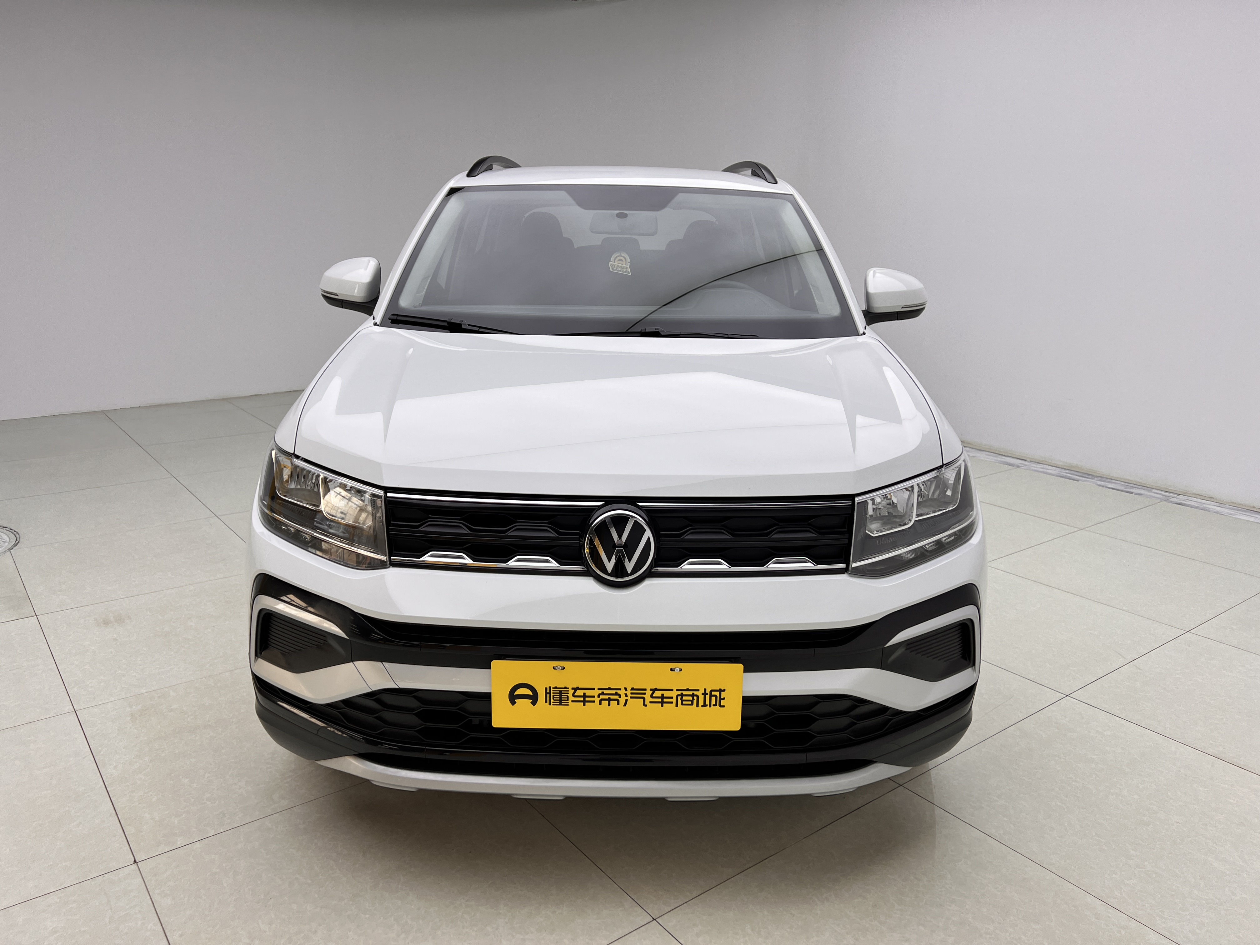 Volkswagen T-Cross 2025 car image 