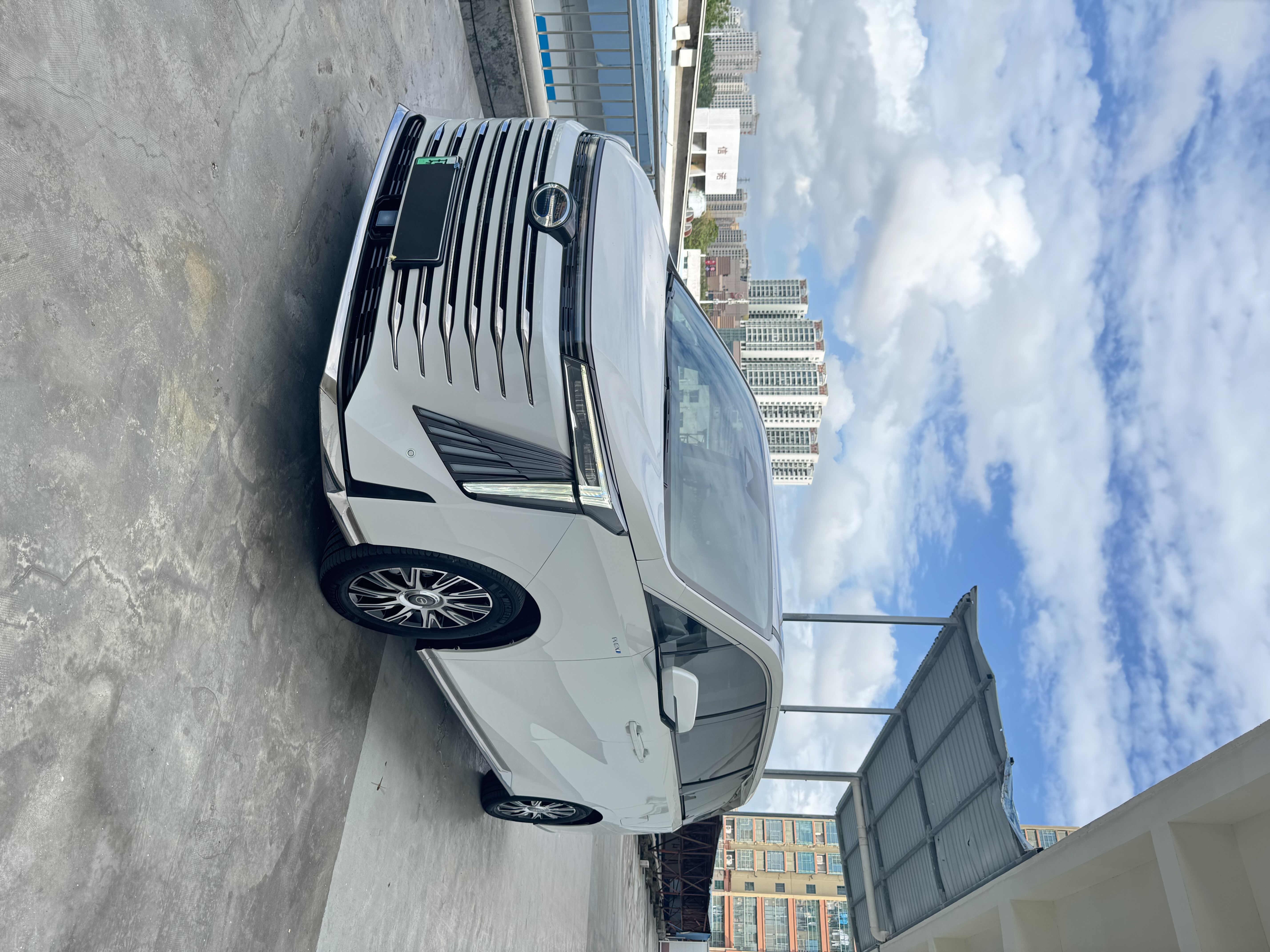 GAC Trumpchi E9 2023 GAC Trumpchi E9 2023 car image