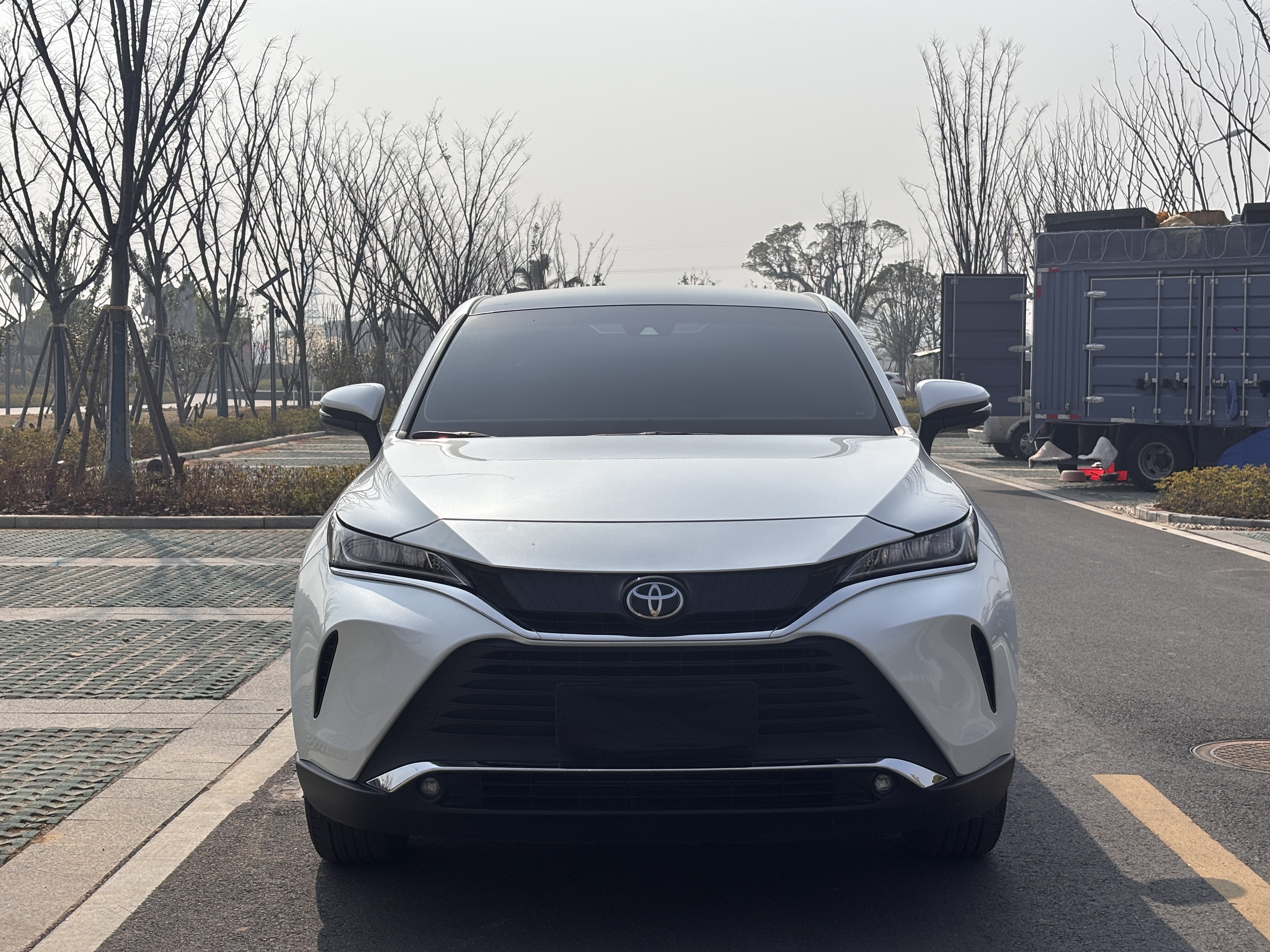 Toyota Harrier 2023 car image 