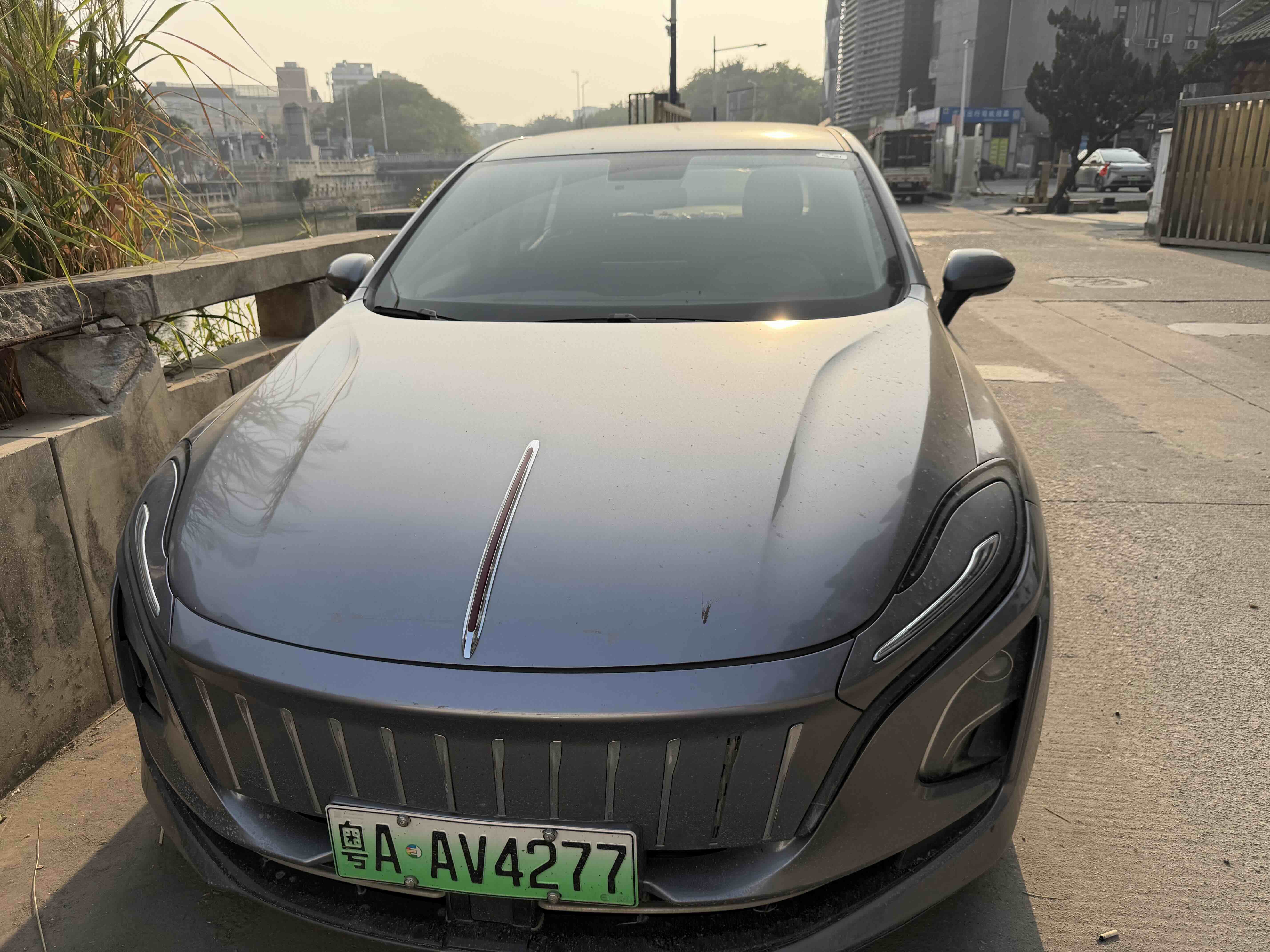HongQi E-QM5 2023 car image 