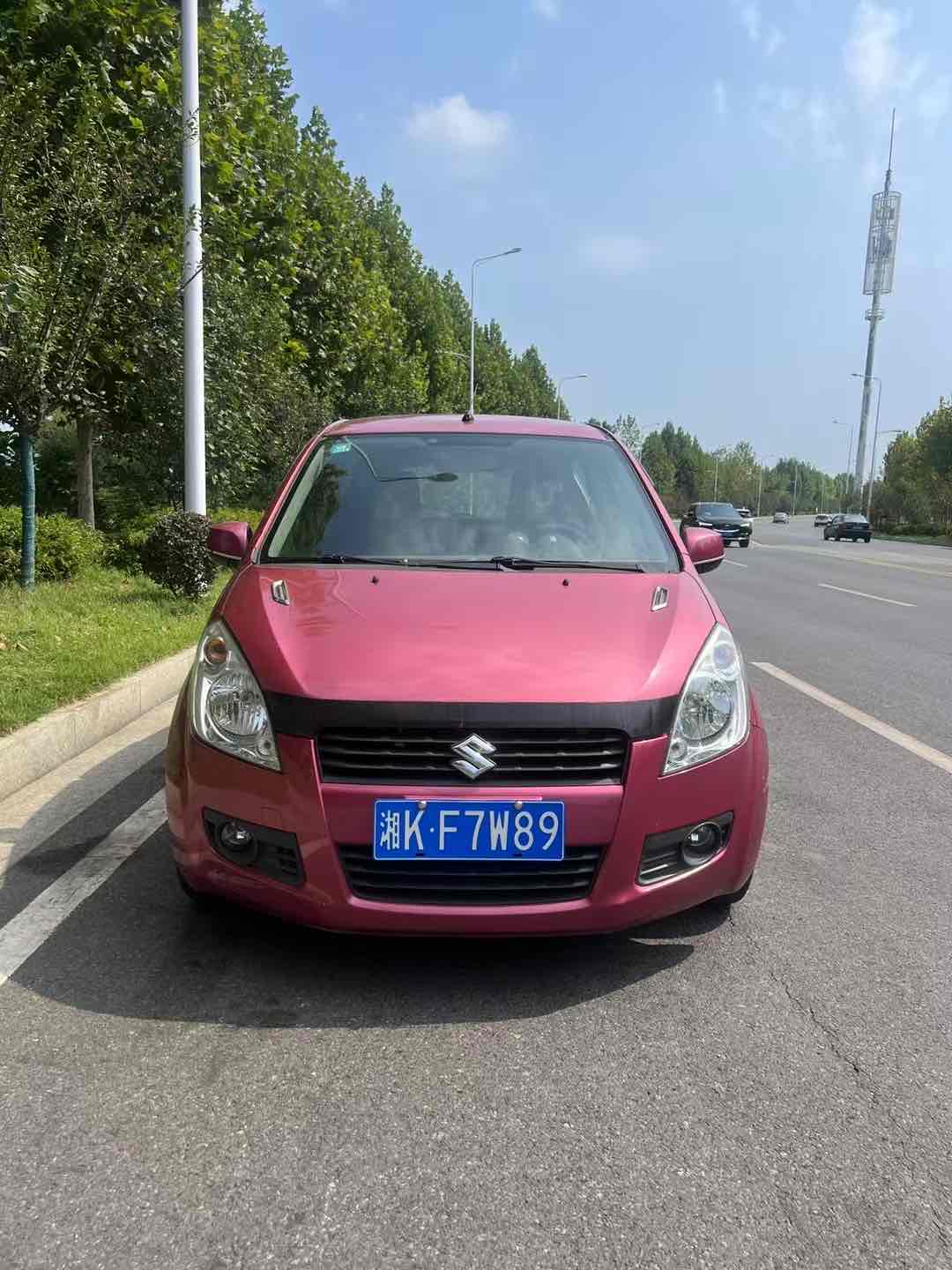 Suzuki Splash 2012 صورة سيارة 