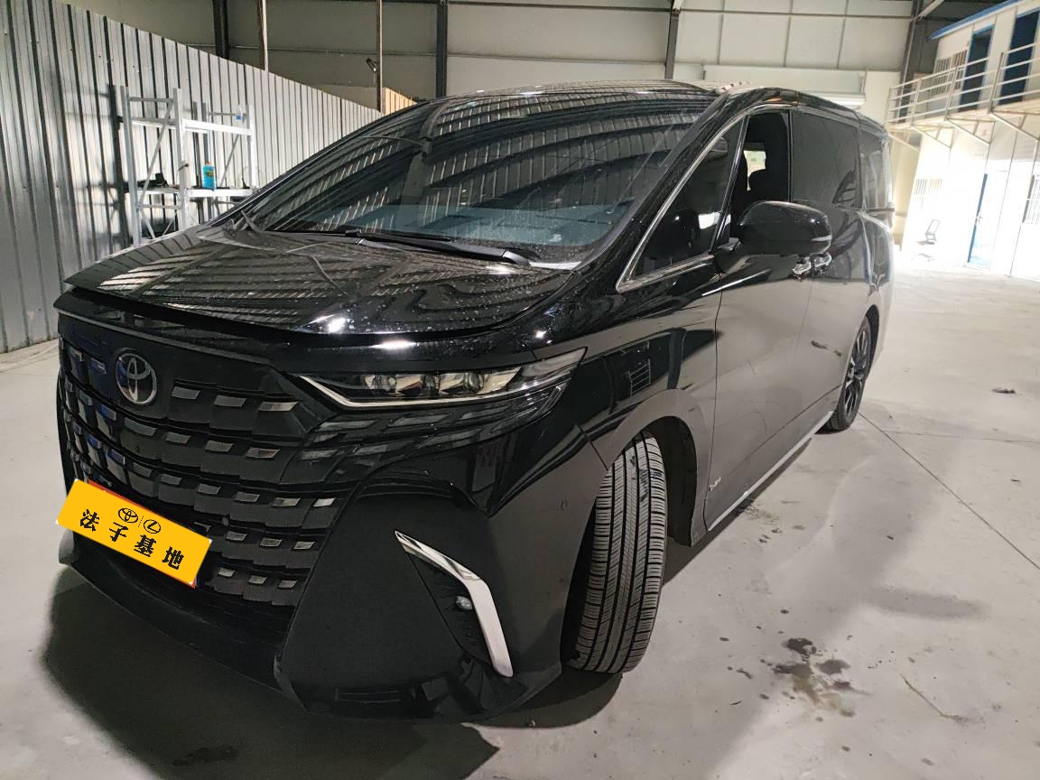 Toyota Alphard 2024 car image 