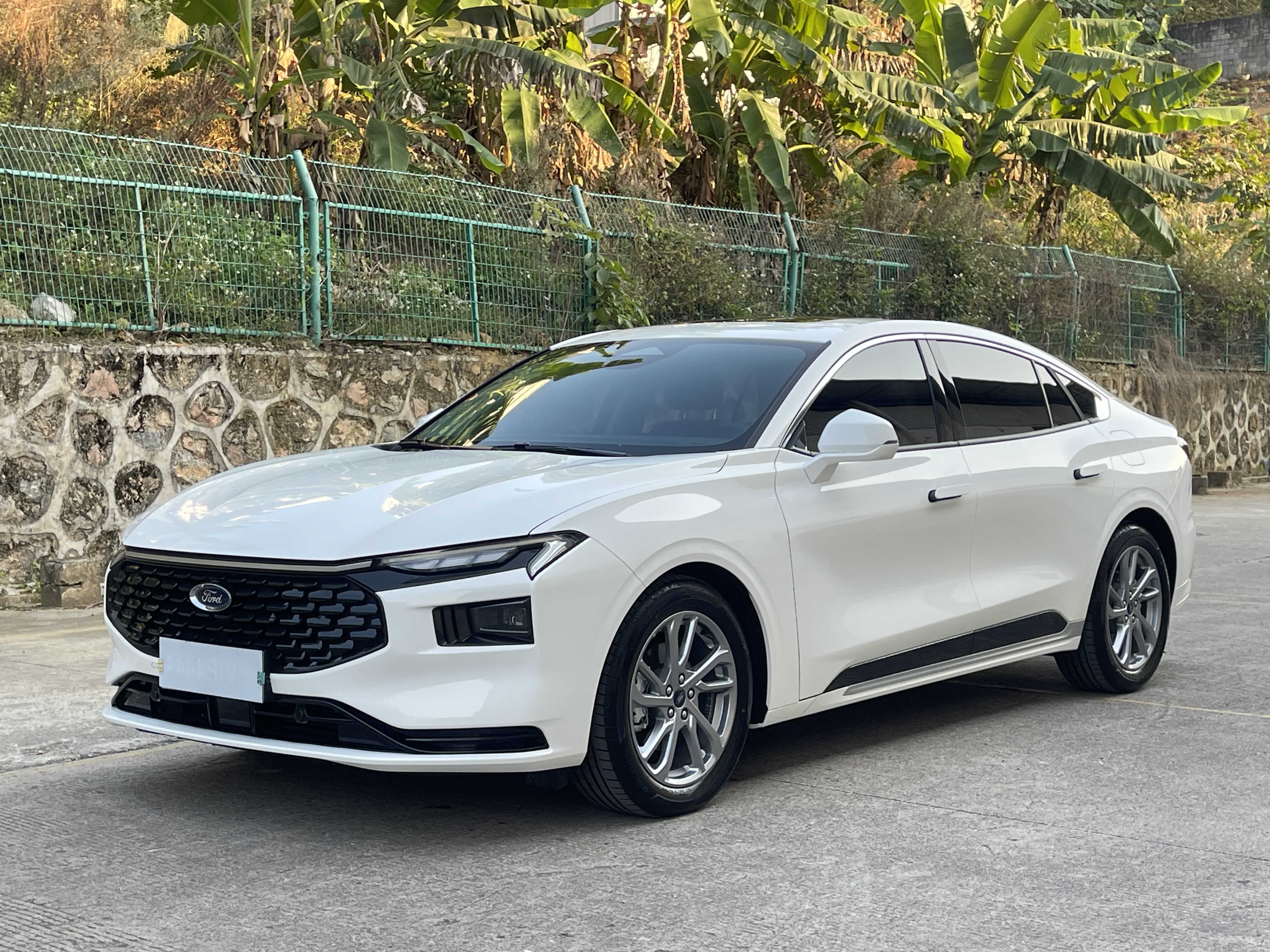 Ford Mondeo 2024 car image 