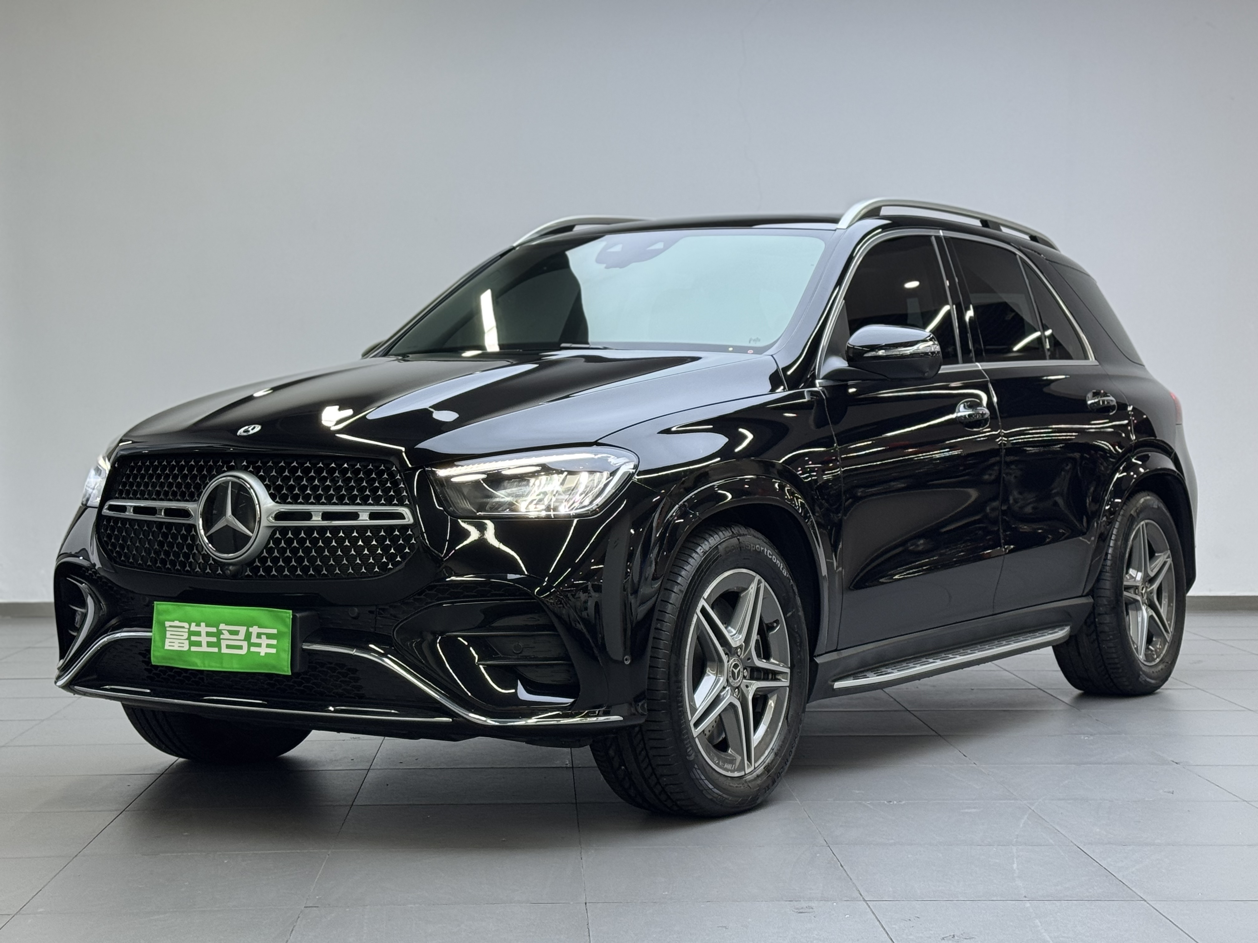 Mercedes-Benz GLE Class 2024 Mercedes-Benz GLE Class 2024 car image