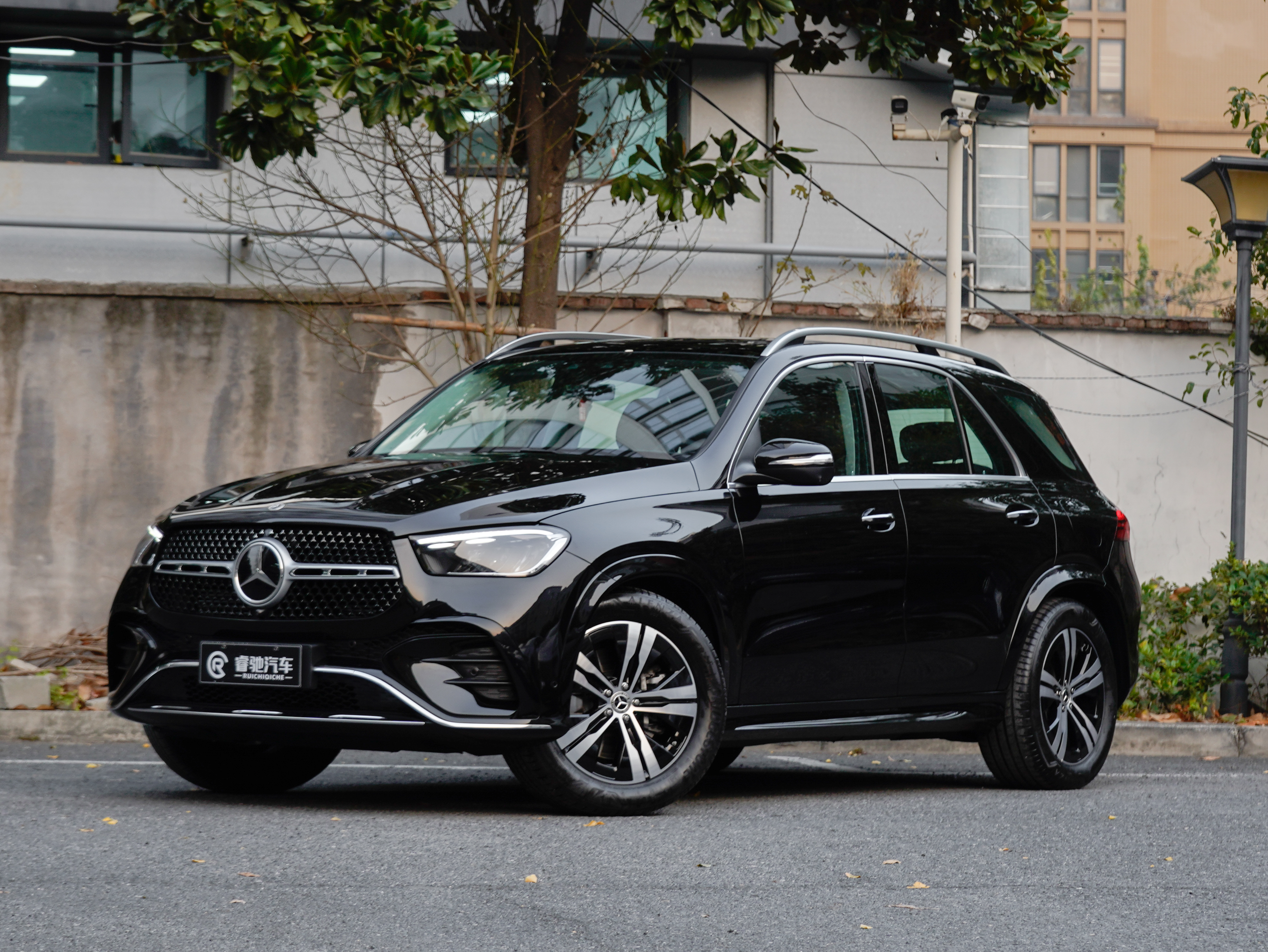 Mercedes-Benz GLE Class New Energy 2024 Mercedes-Benz GLE Class New Energy 2024 car image