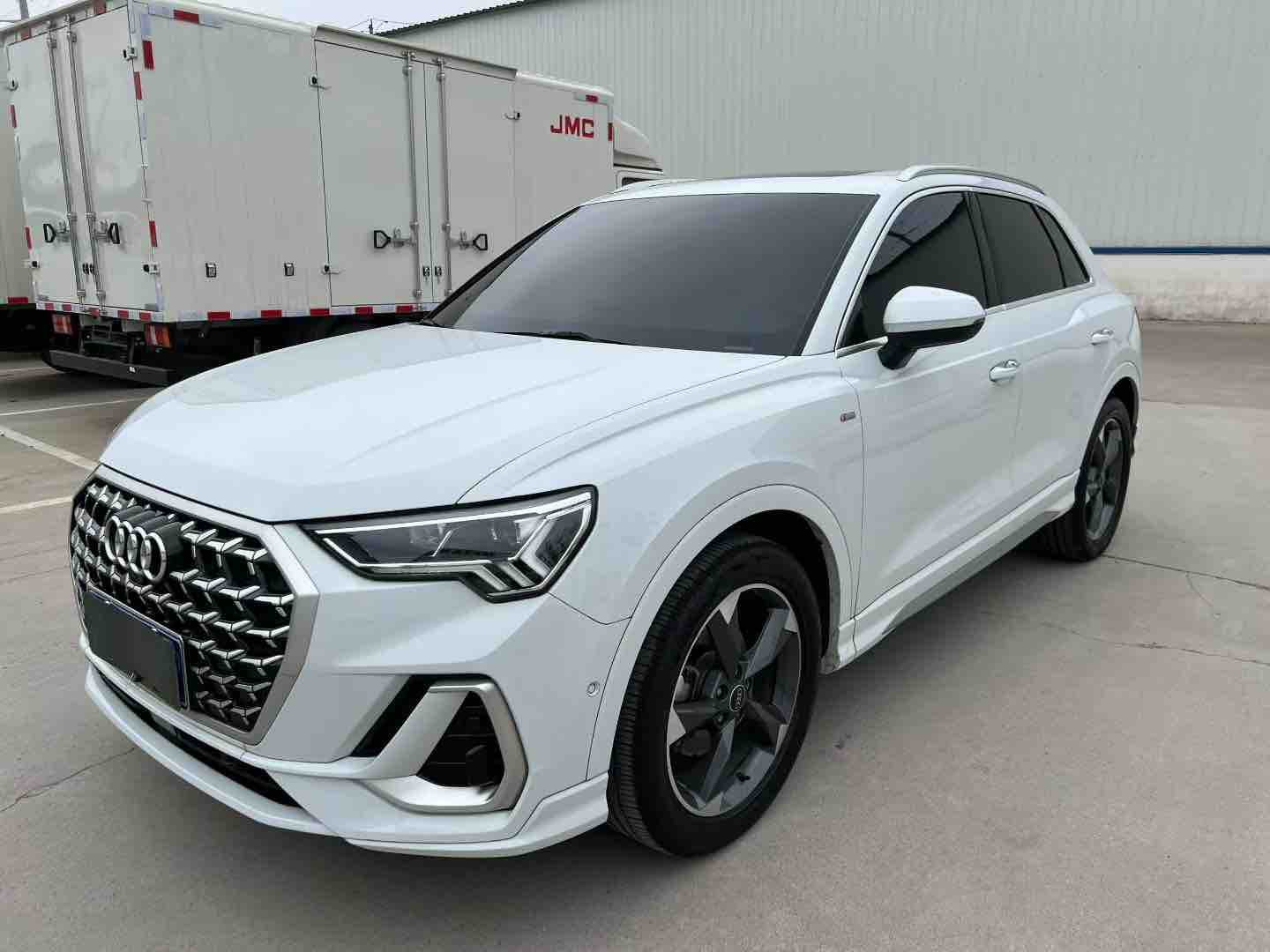 Audi Q3 2024 Audi Q3 2024 car image