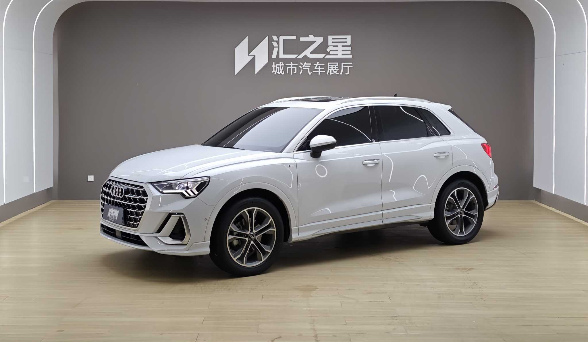Audi Q3 2024 Audi Q3 2024 car image