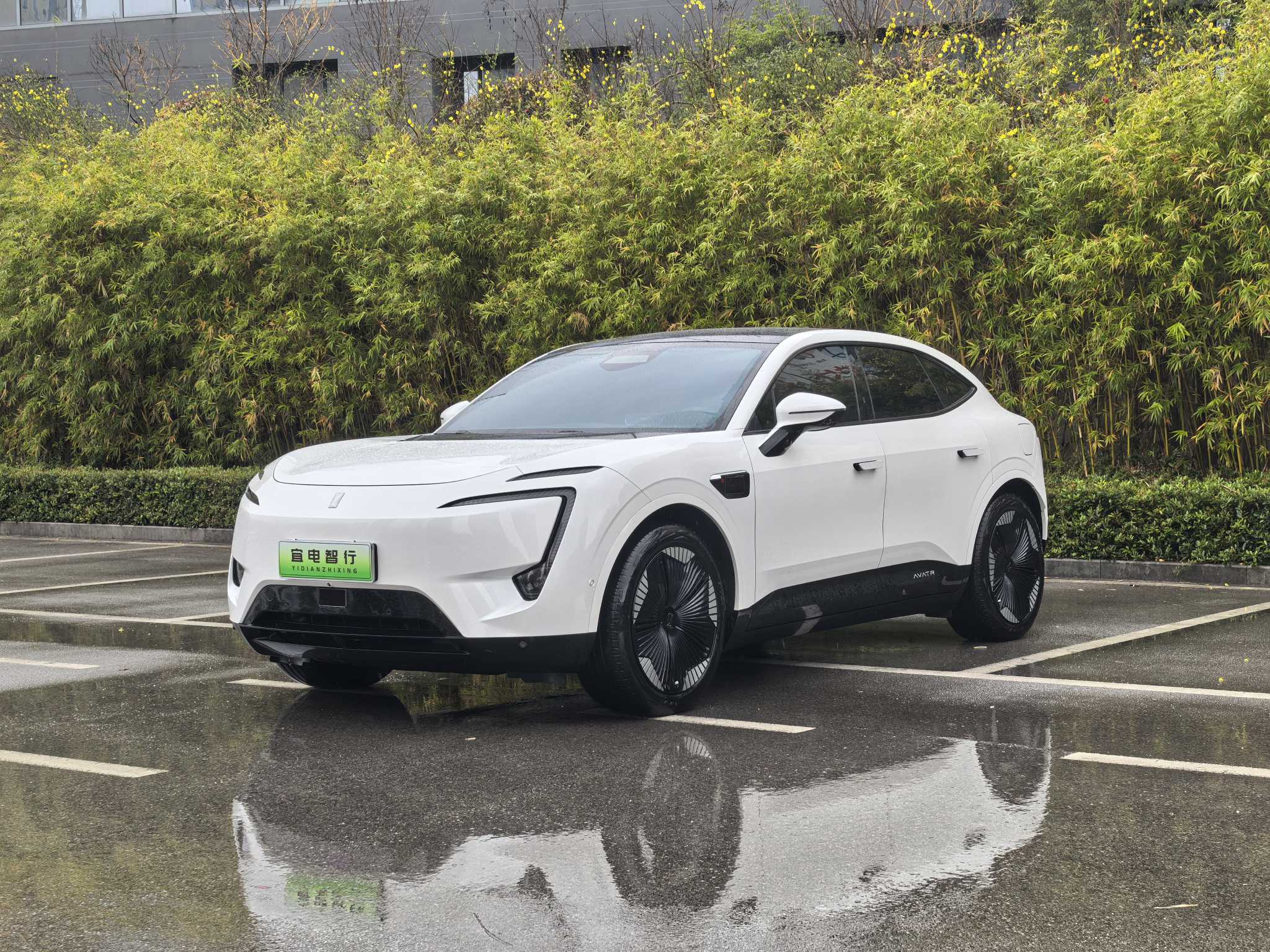 Avatr 11 2024 immagine di auto 