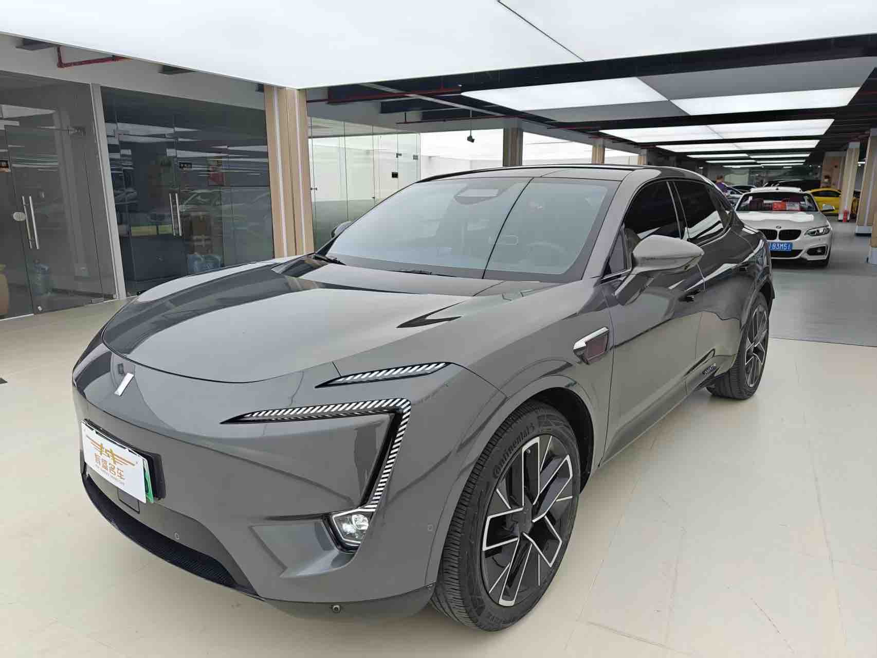 Avatr 2023 immagine di auto 