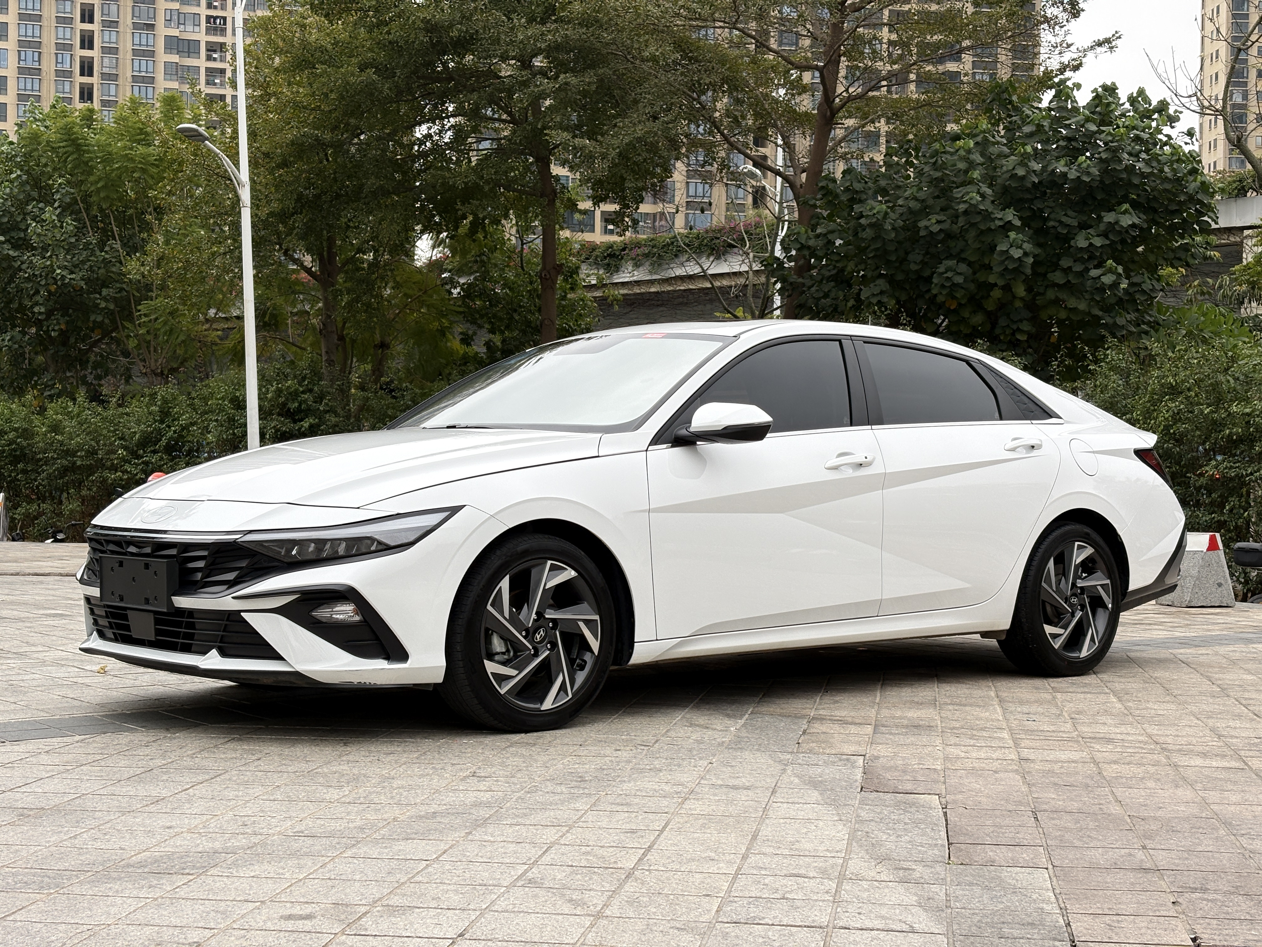 Hyundai Elantra 2024 Hyundai Elantra 2024 car image