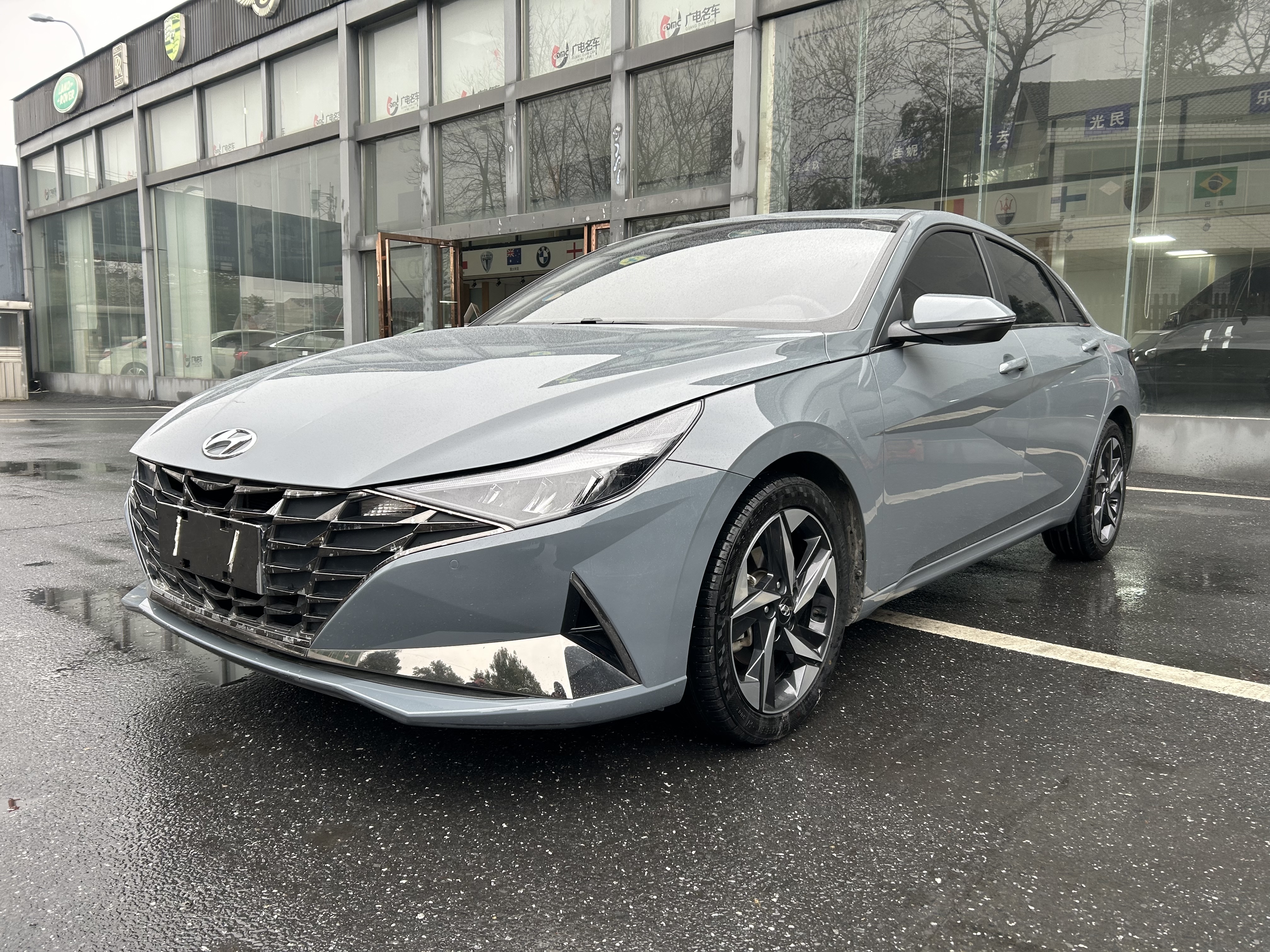 Hyundai Elantra 2023 изображение автомобиля 