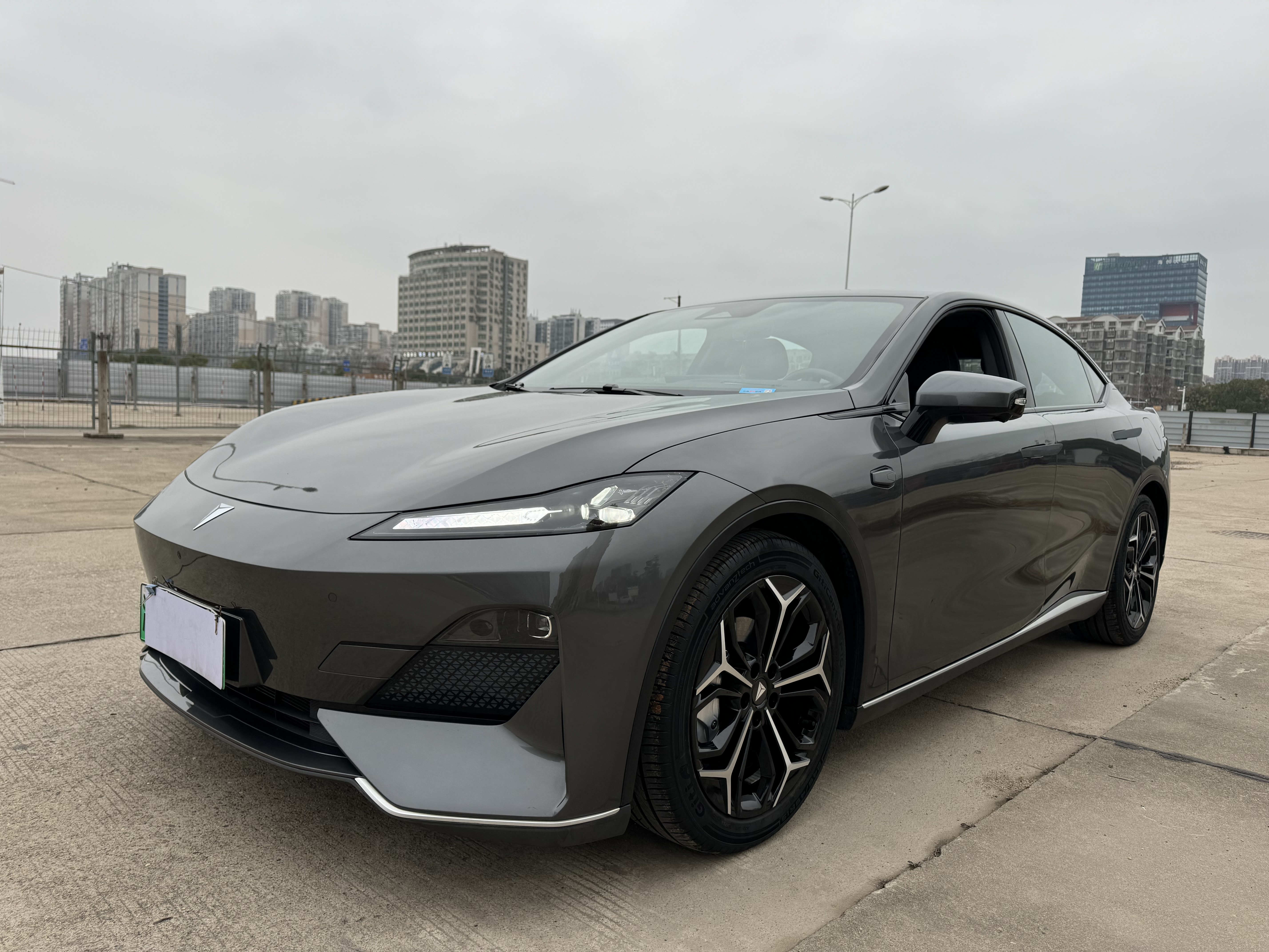 Deepal SL03 2023 car image 