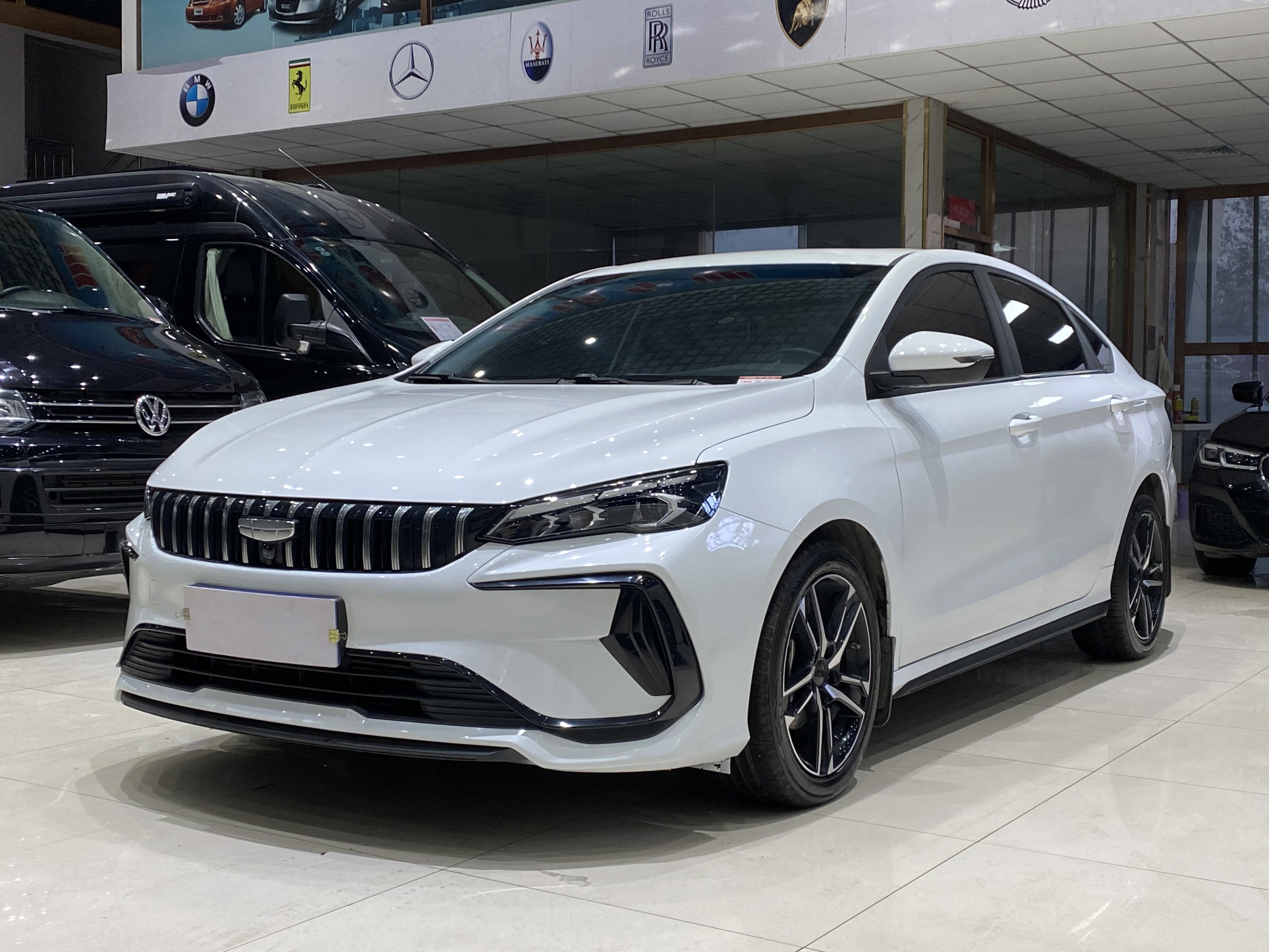GEELY Binray 2024 immagine di auto 