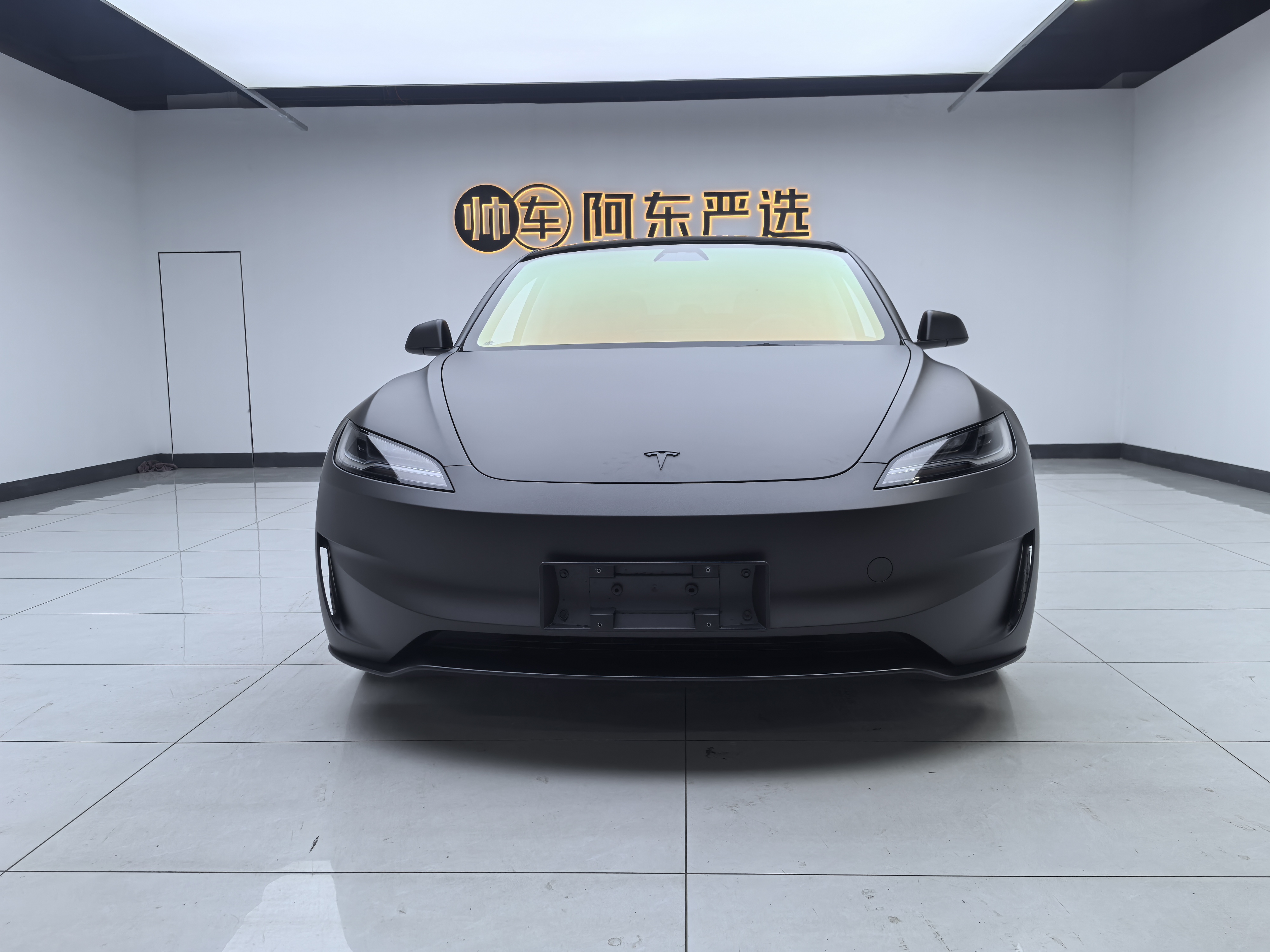 2023 2023 immagine di auto