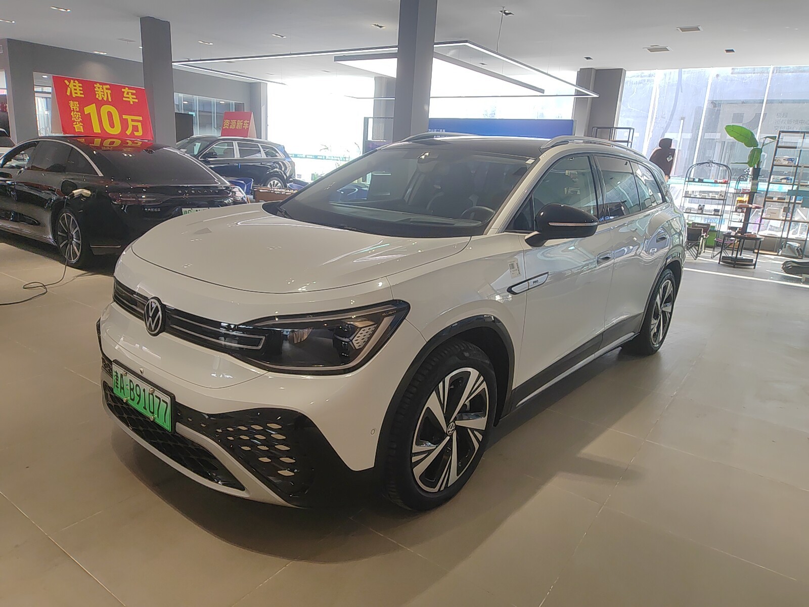 Volkswagen ID.6 Crozz 2024 immagine di auto 