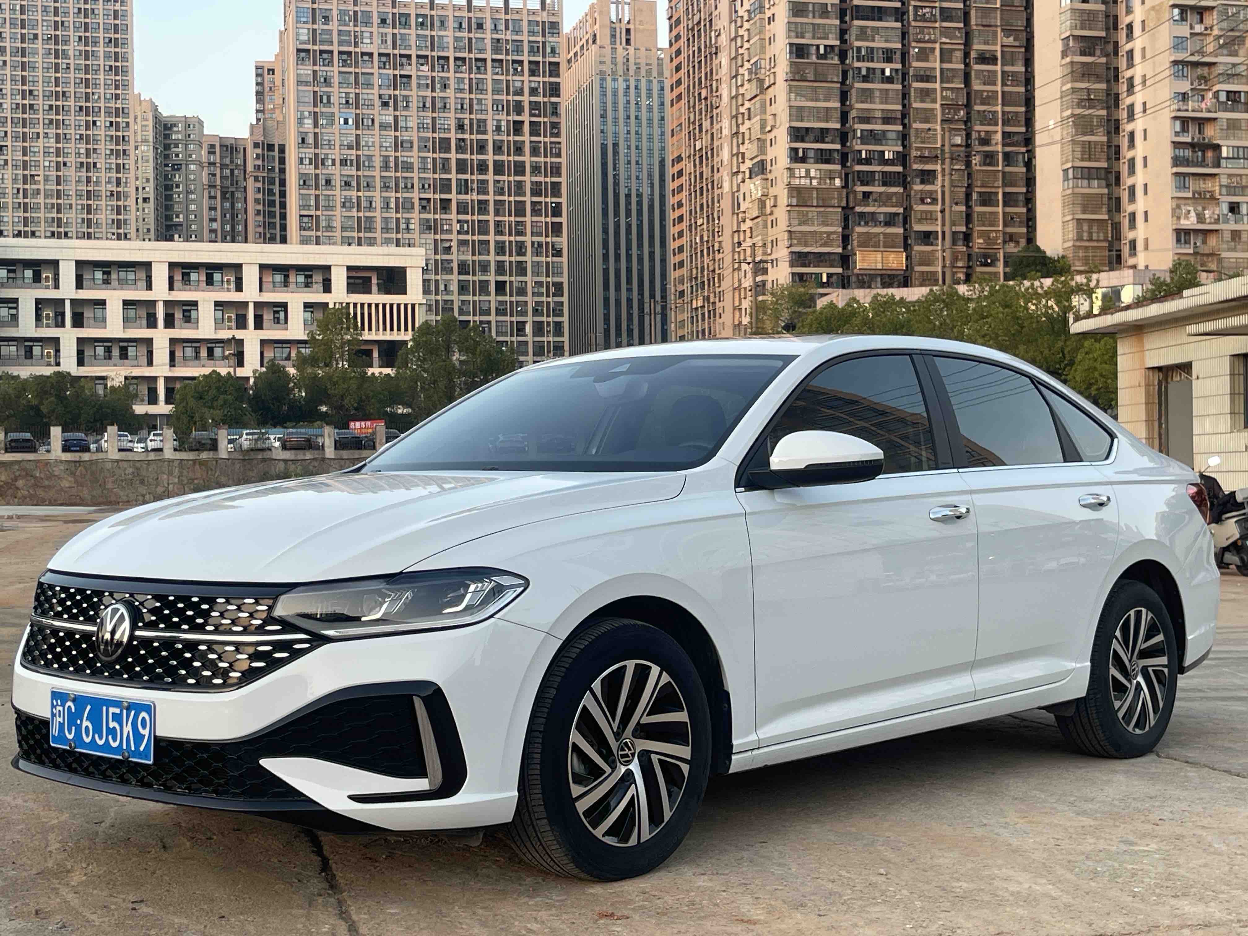 Volkswagen Lavida 2024 car image 
