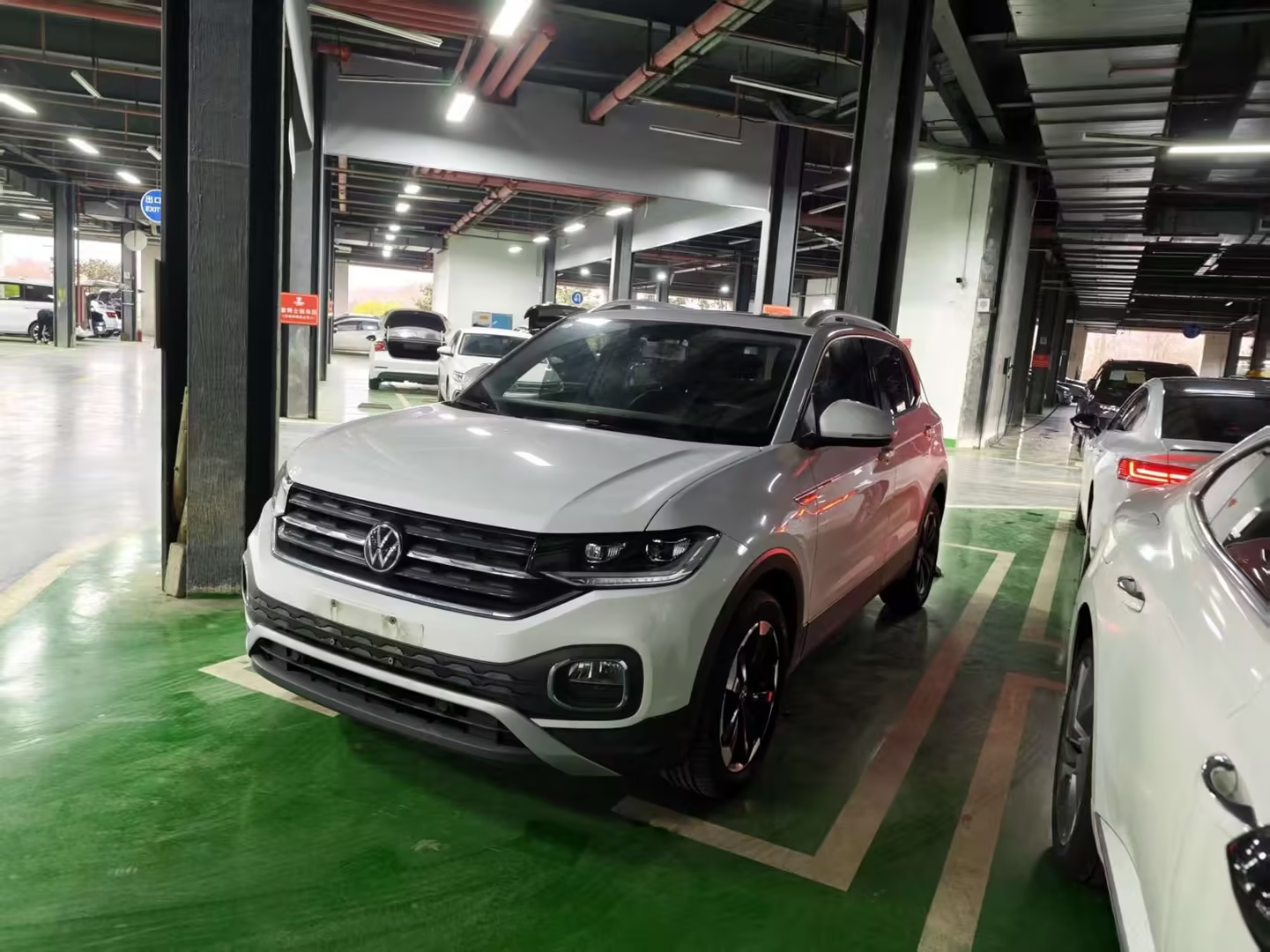 Volkswagen Tacqua 2023 immagine di auto 