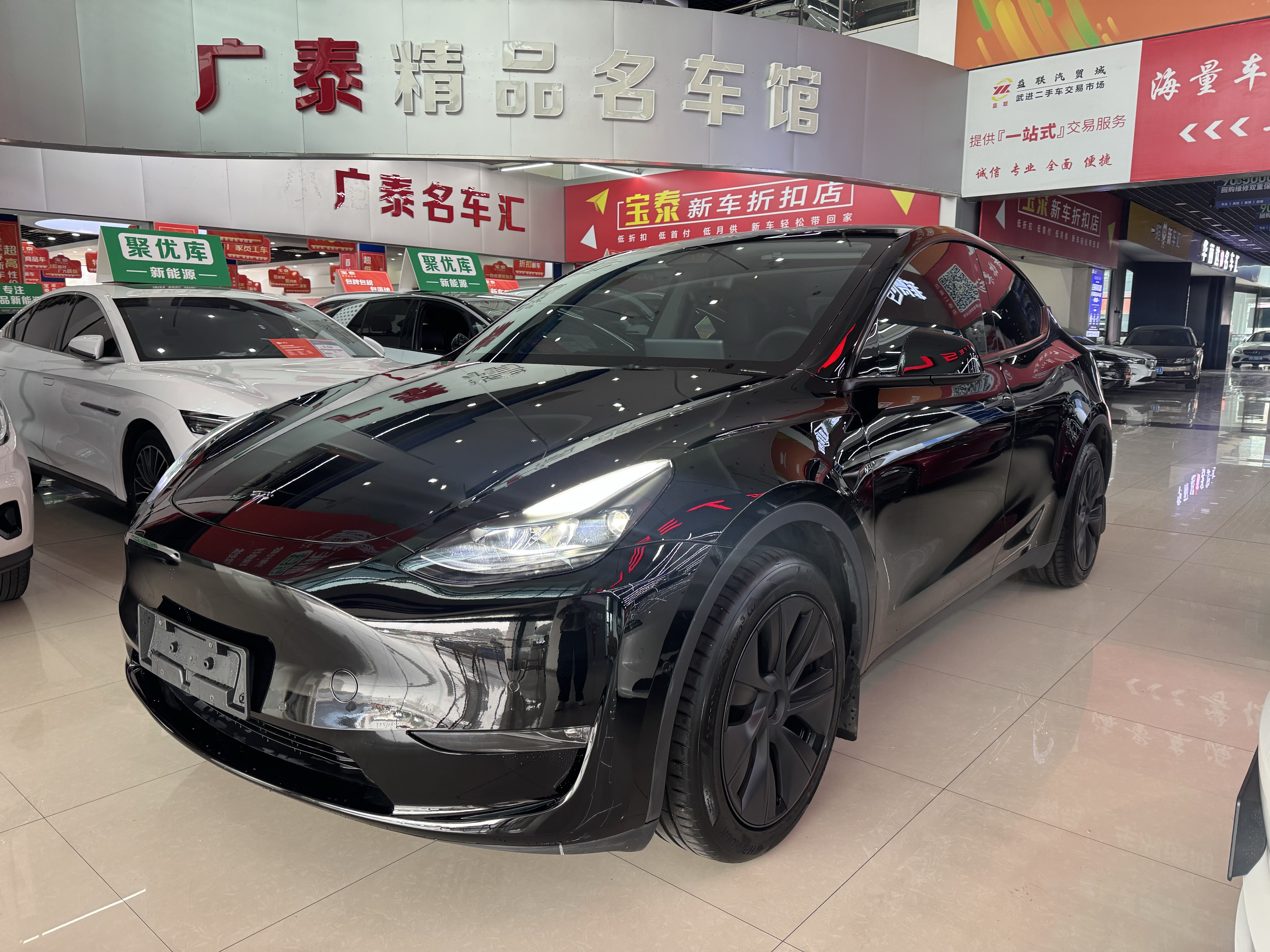 Tesla Model Y 2024 car image 