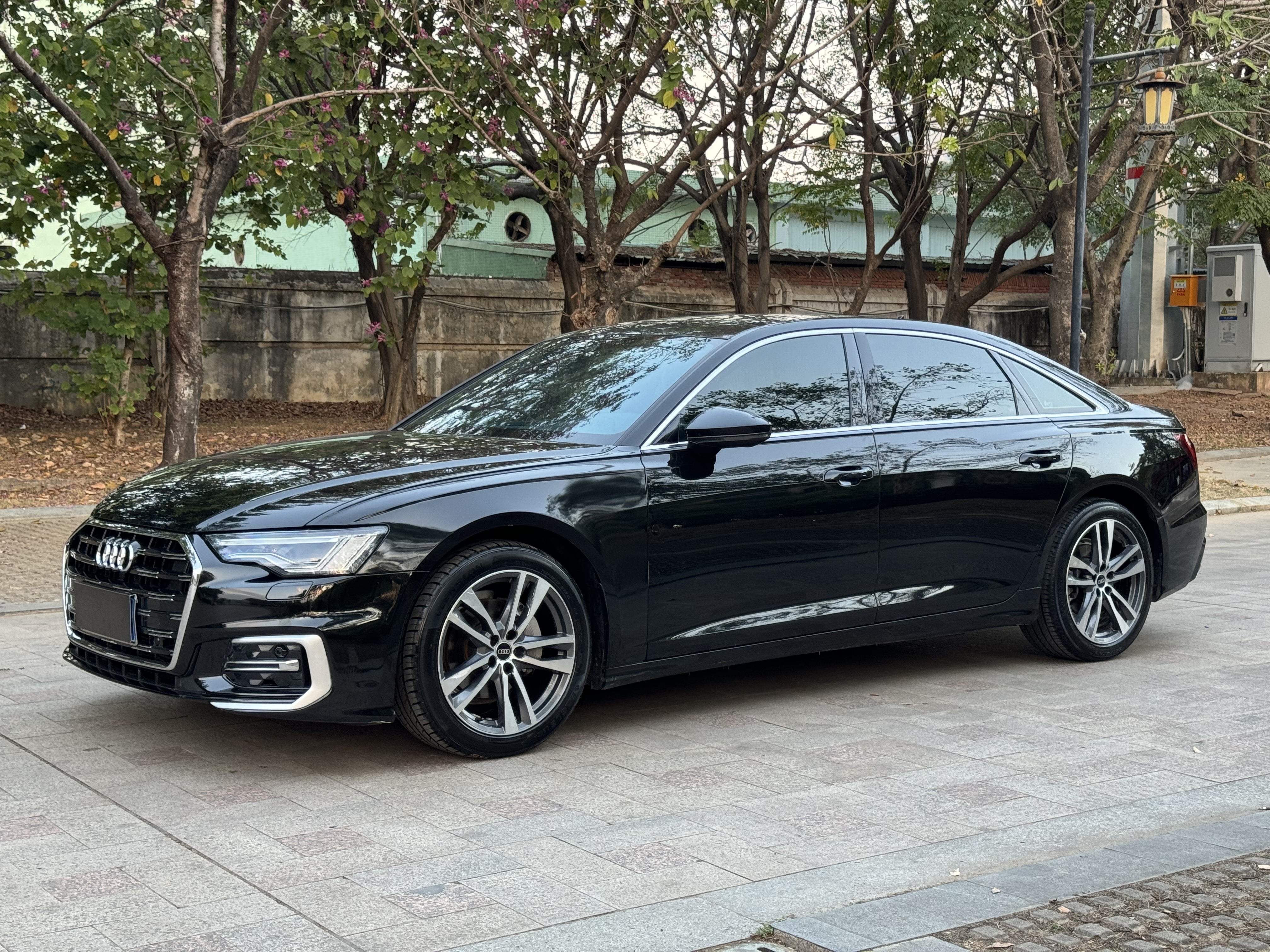 Audi A6L 2024 Audi A6L 2024 car image