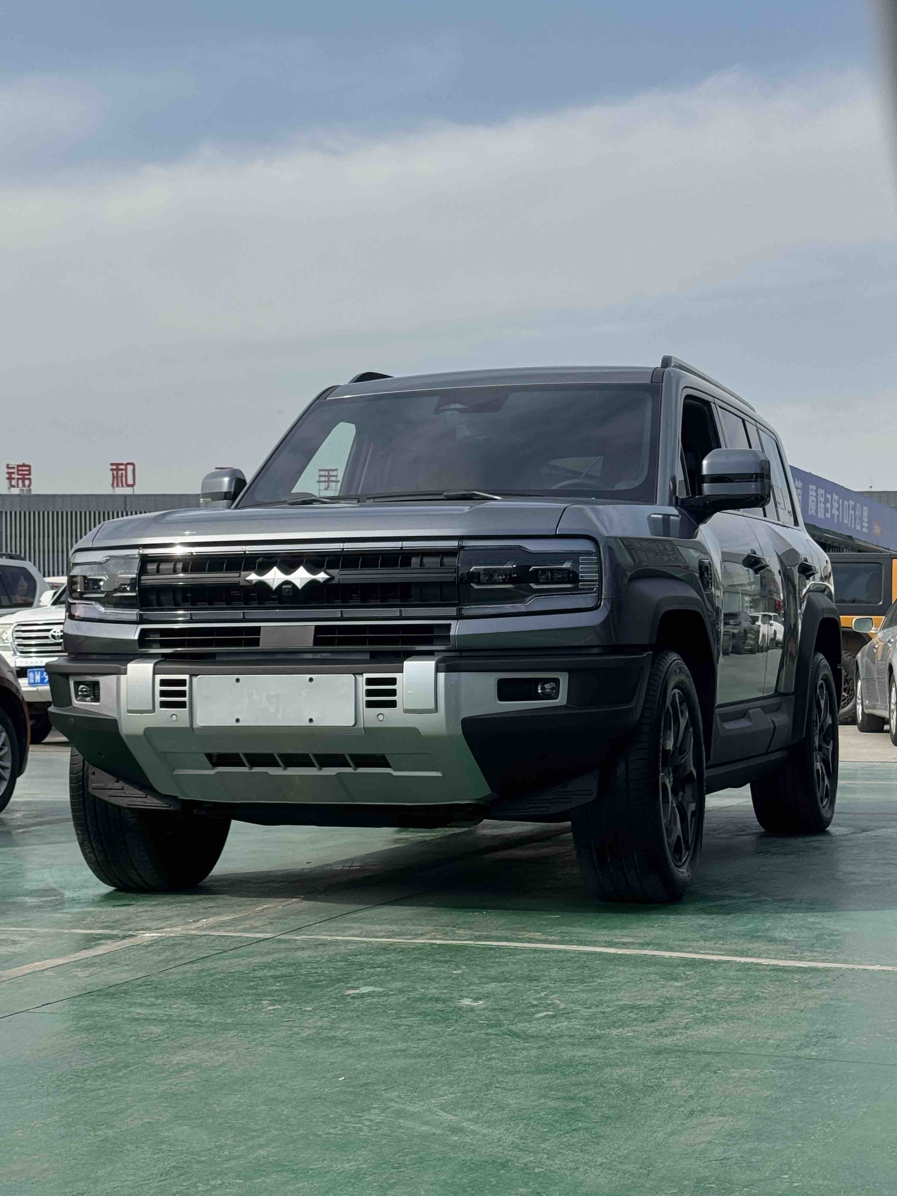 FangChengBao Leopard 5 2024 immagine di auto 