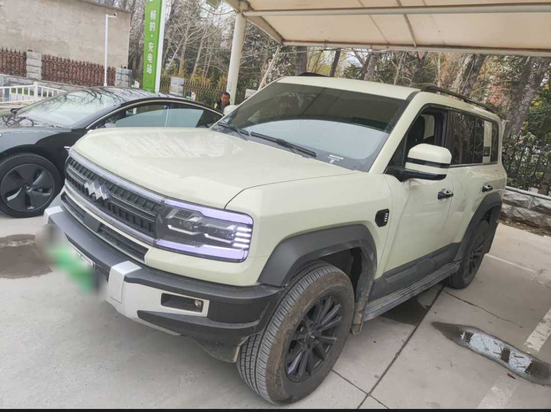 FangChengBao Leopard 5 2025 immagine di auto 