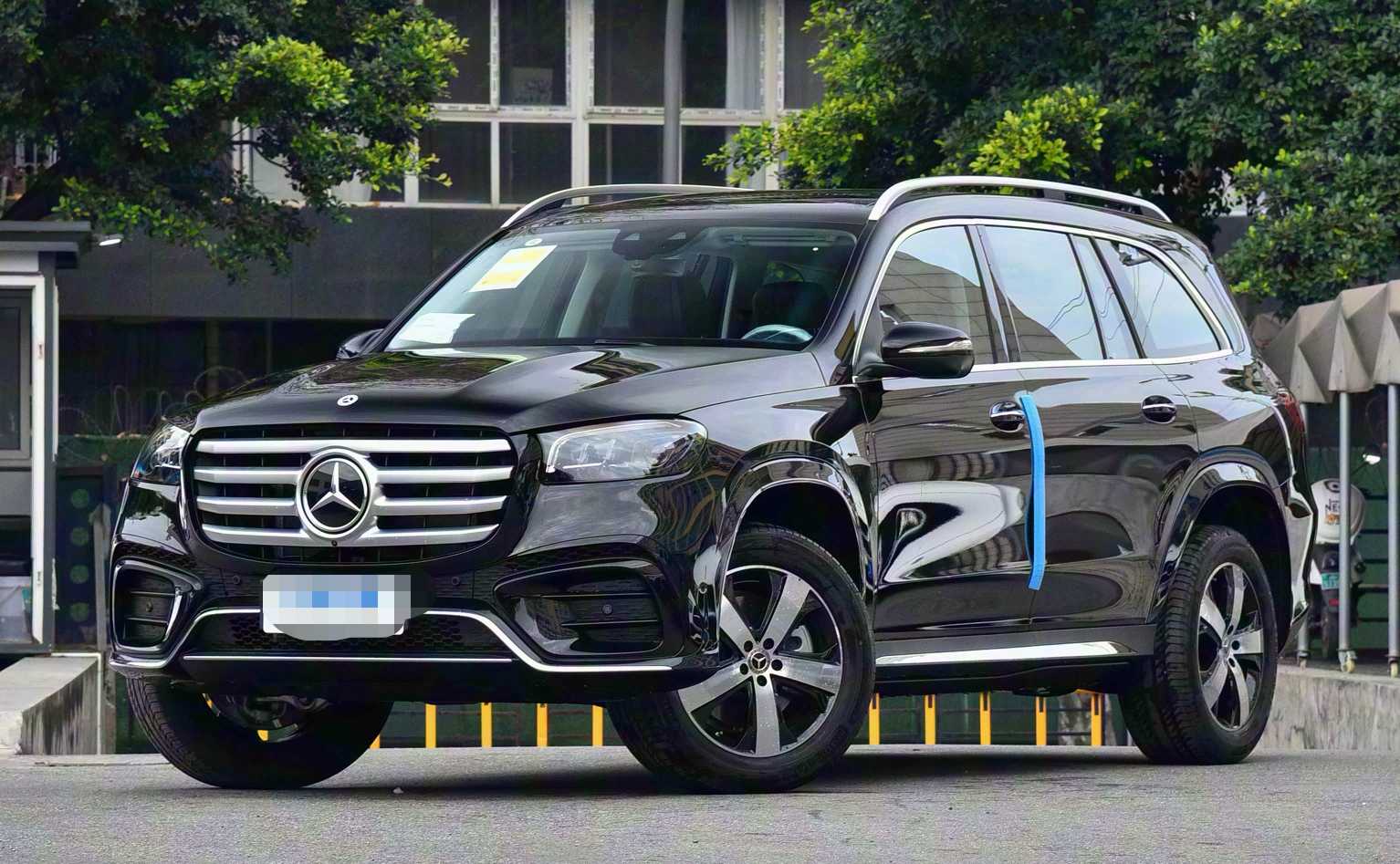 Mercedes-Benz GLS Class 2024 Mercedes-Benz GLS Class 2024 car image