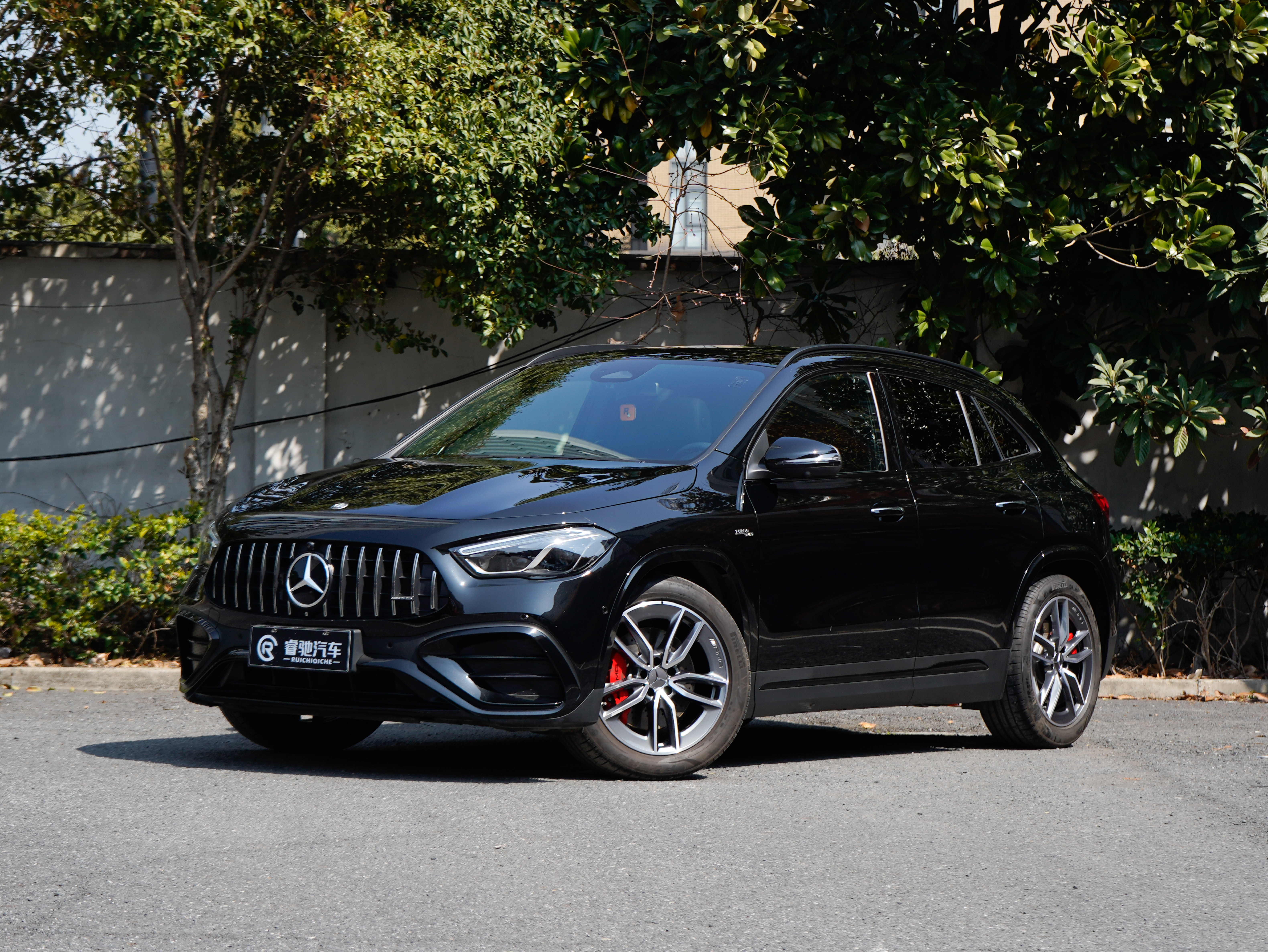 Mercedes-Benz GLA AMG 2024 car image 