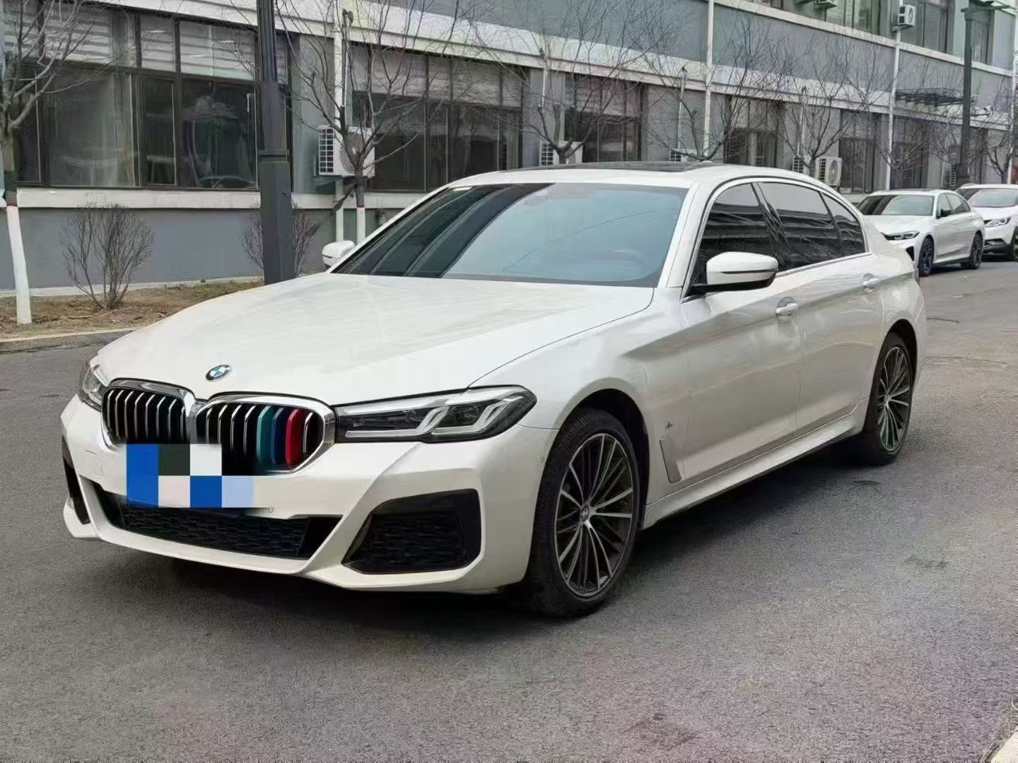 BMW 5 Series 2023 car image 