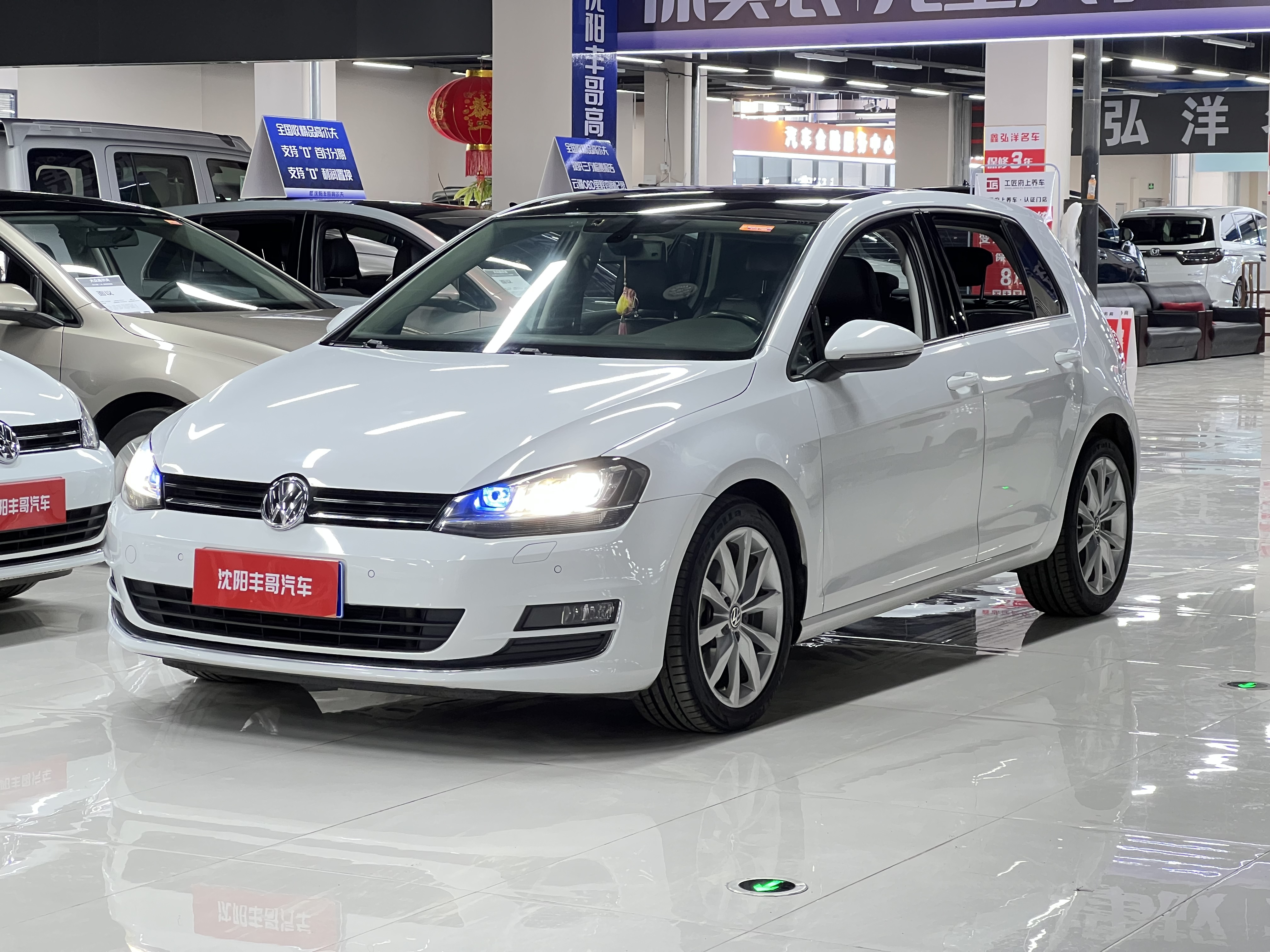Volkswagen Golf 2015 car image 