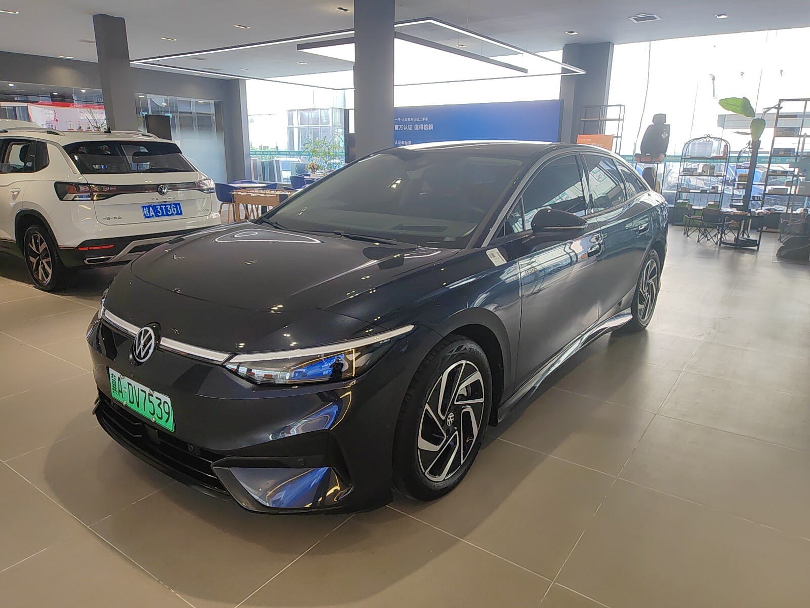 Volkswagen ID.7 Vizzion 2024 immagine di auto 