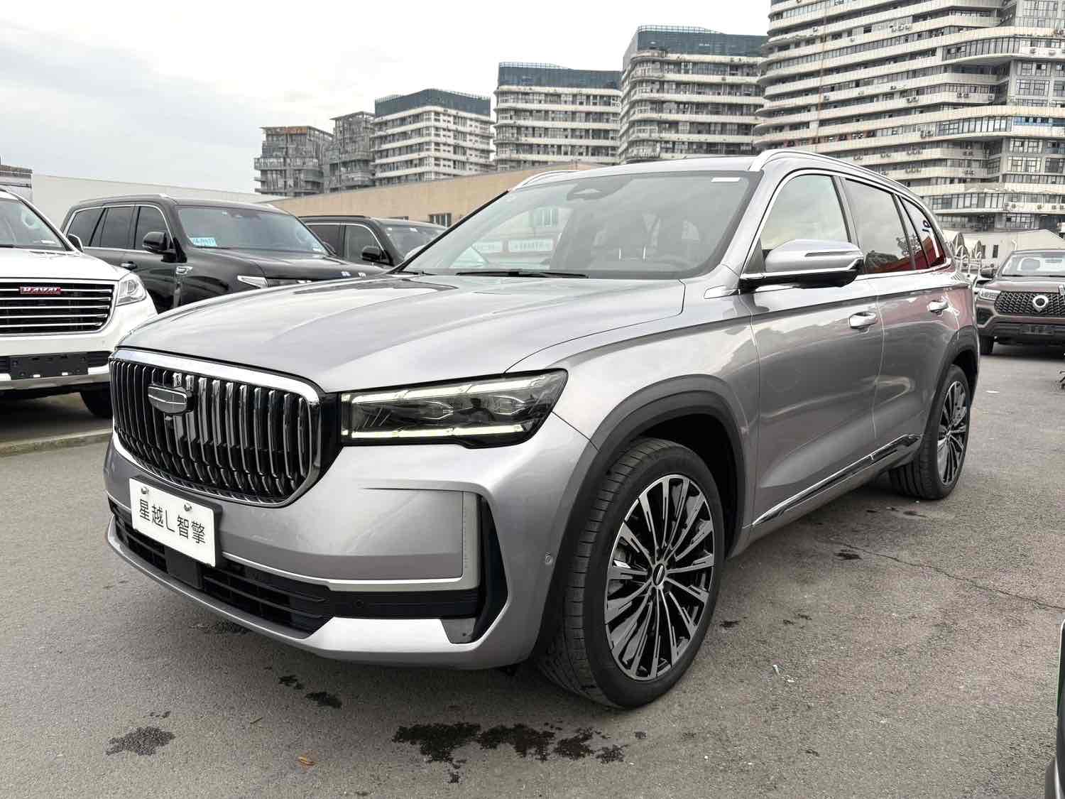 GEELY Monjaro MHEV 2023 car image 