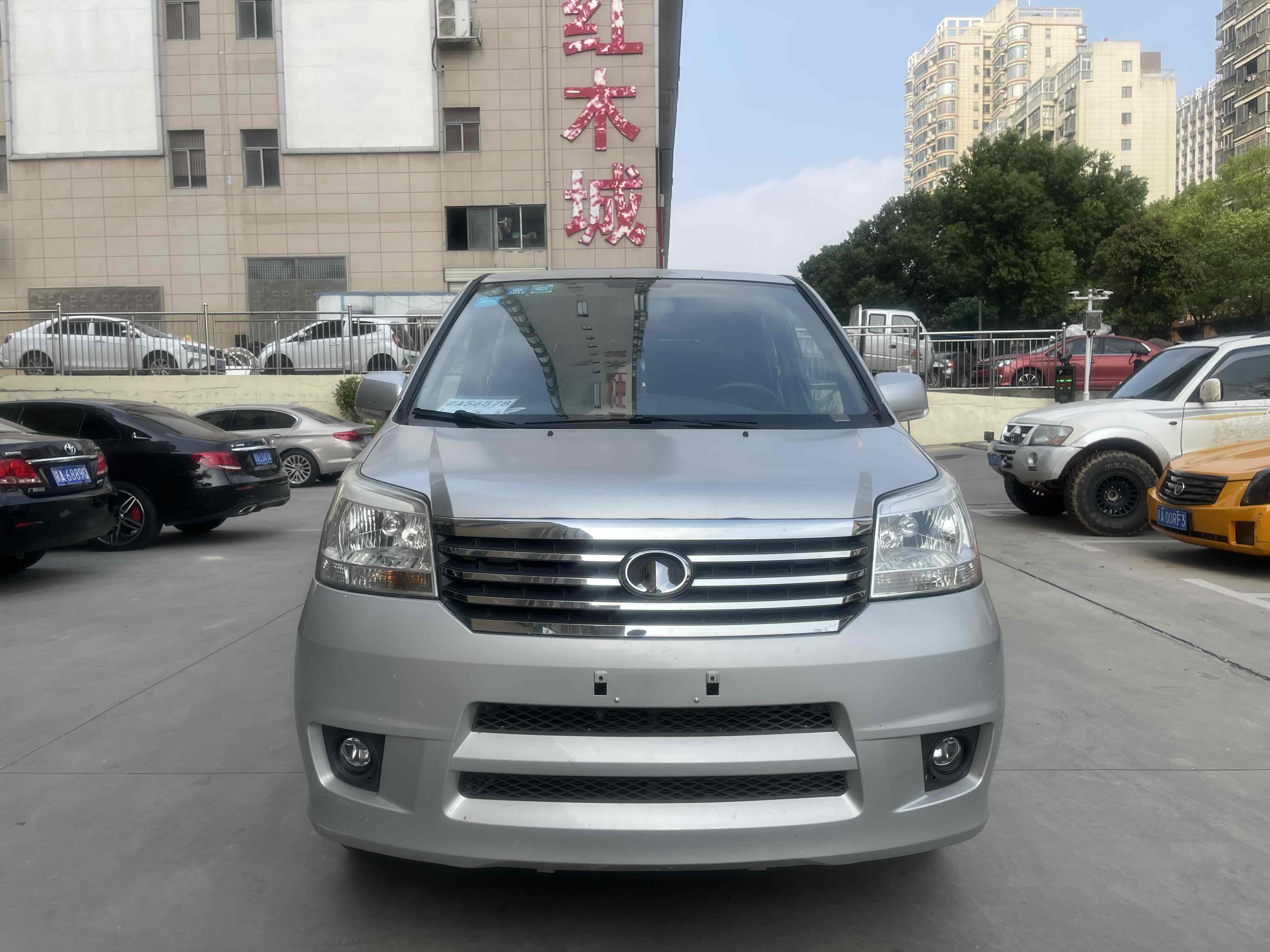 Great Wall V80 2012 Great Wall V80 2012 car image