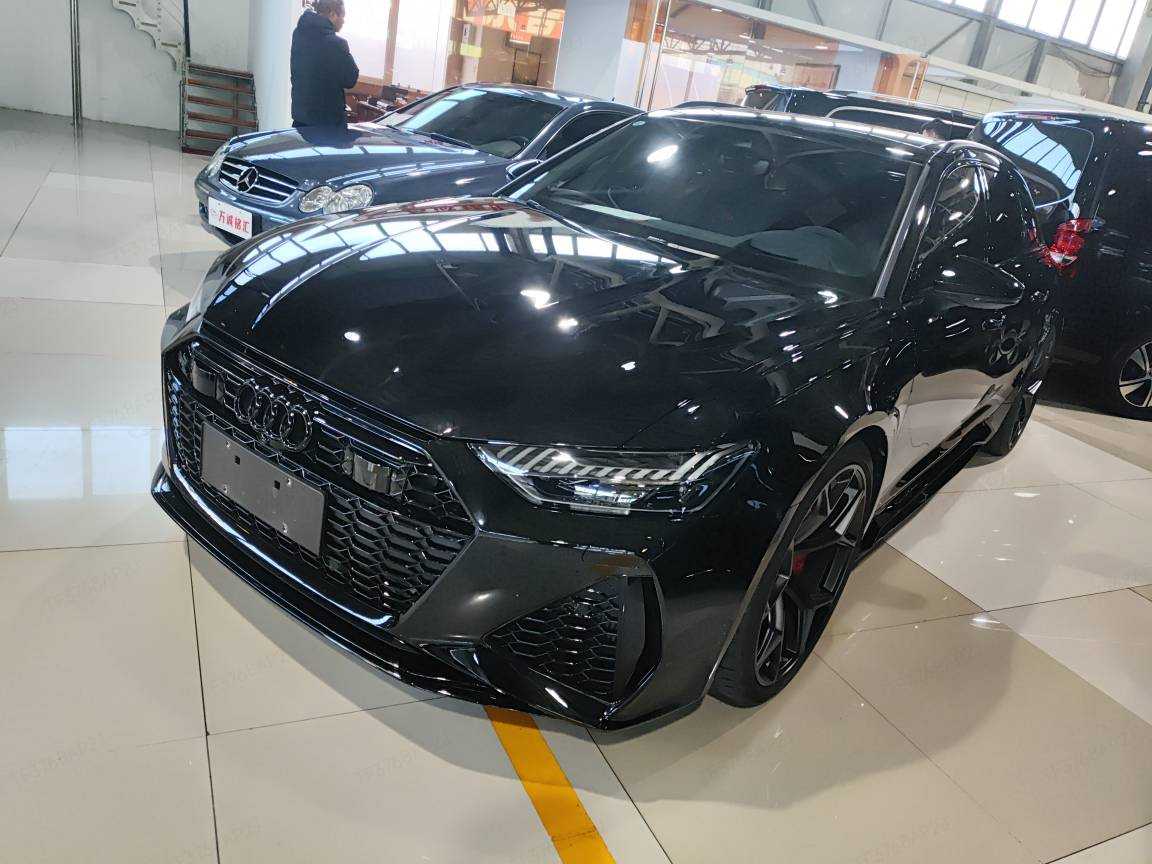 Audi RS 6 2024 car image 