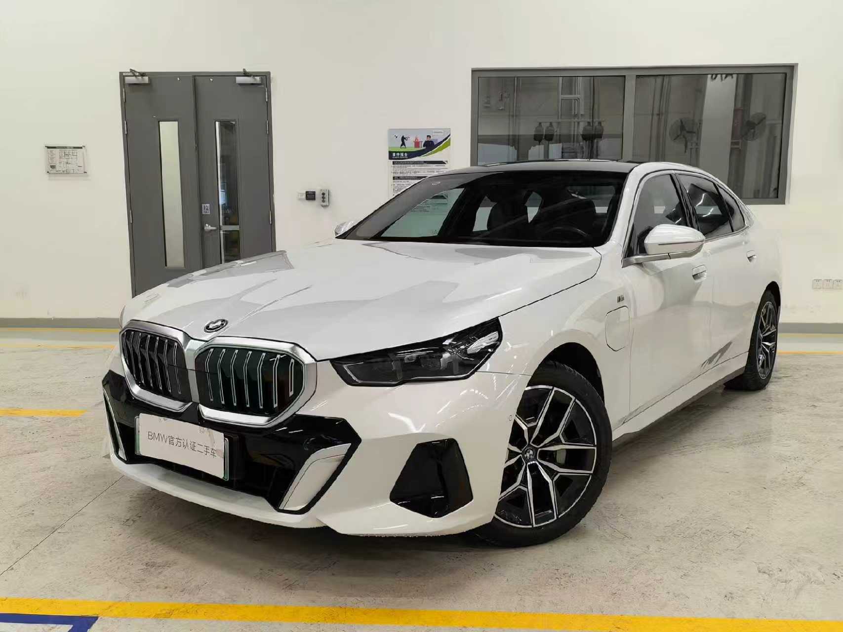 BMW i5 2025 BMW i5 2025 car image