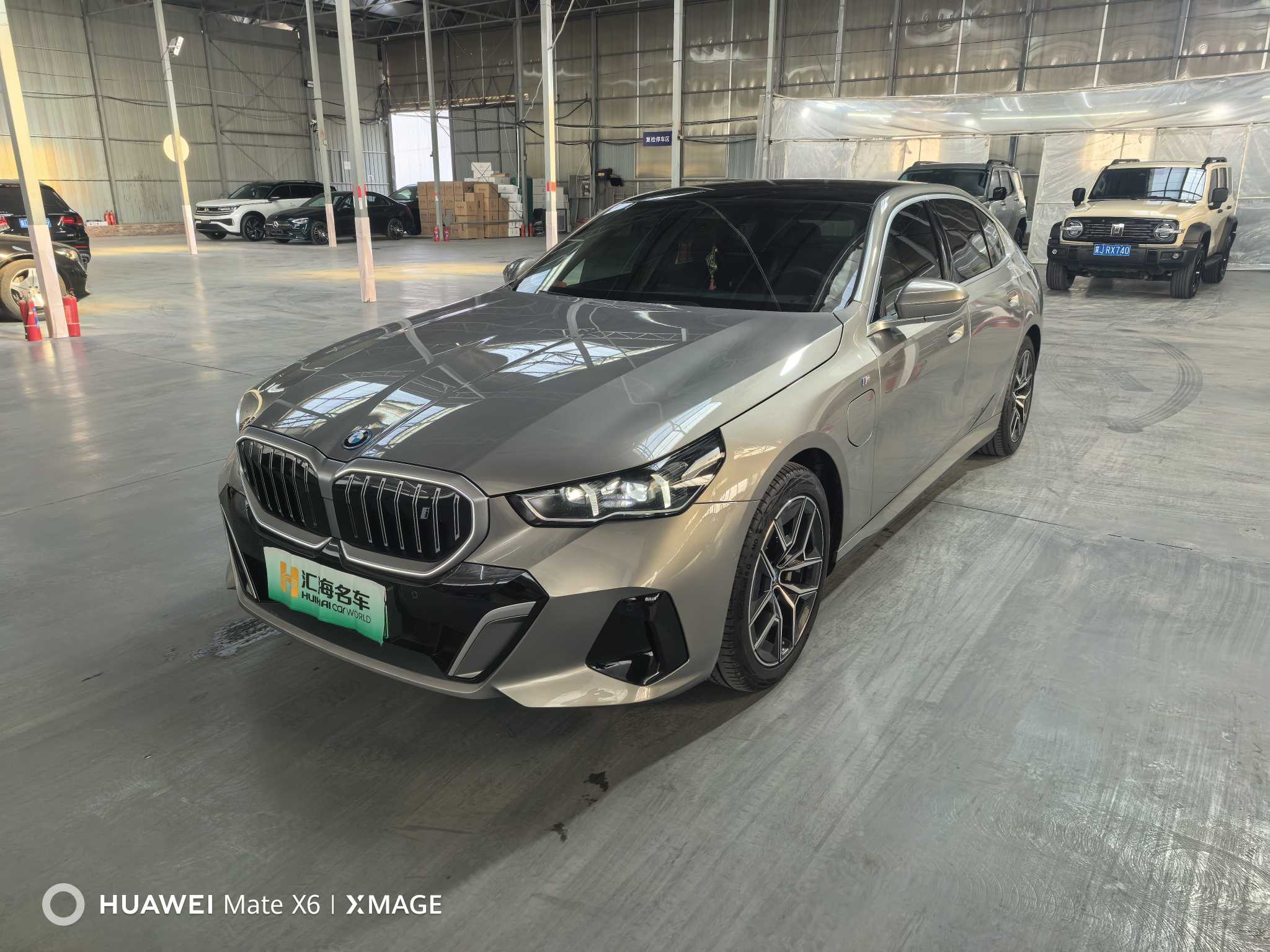 BMW i5 2024 car image 