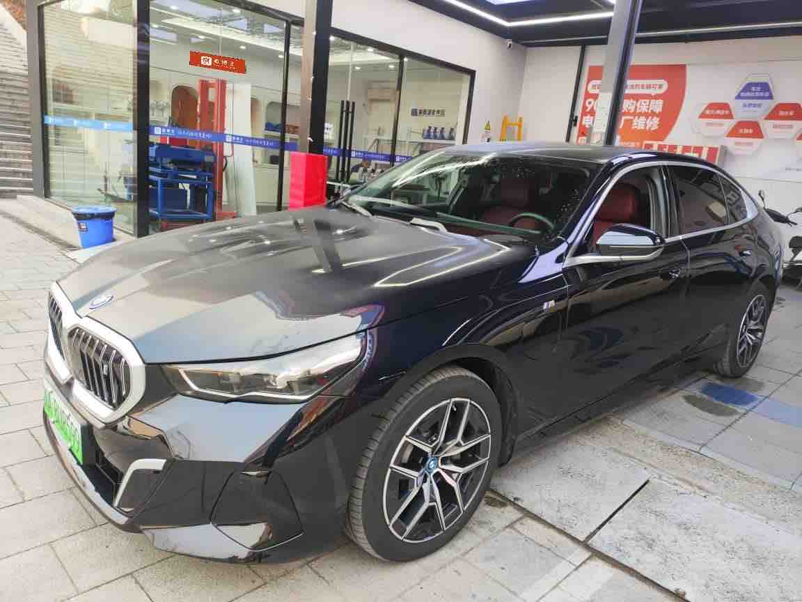 BMW i5 2024 BMW i5 2024 car image