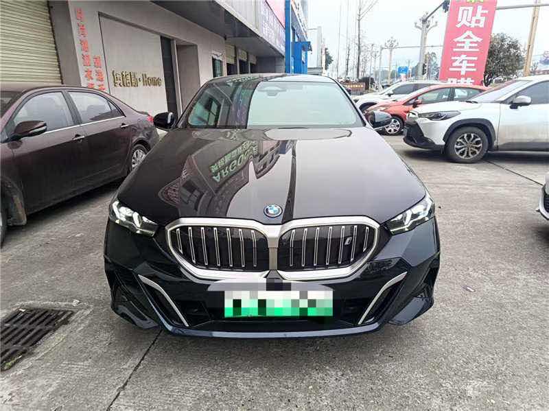 BMW i5 2024 BMW i5 2024 car image