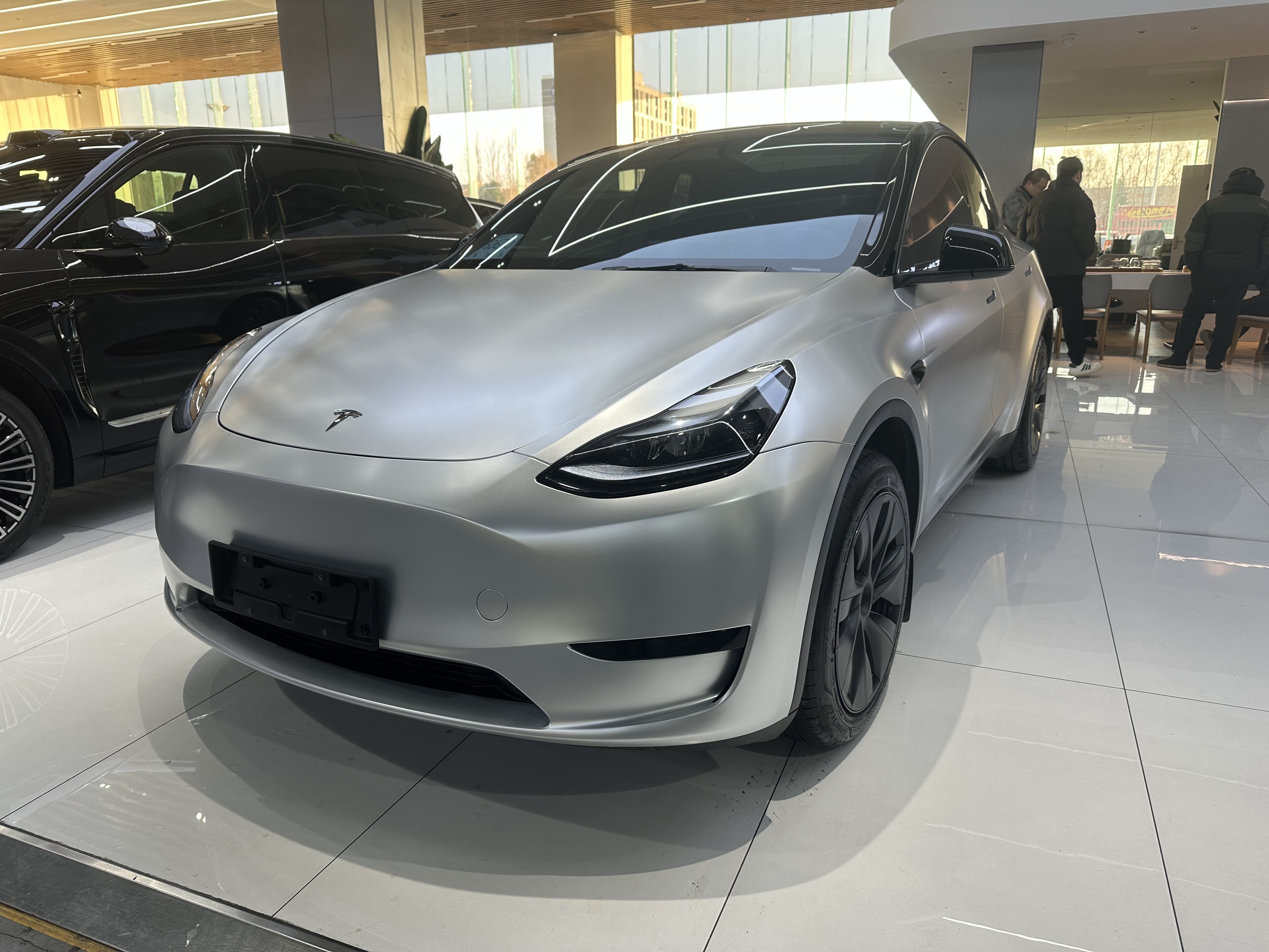 Tesla Model Y 2024 car image 