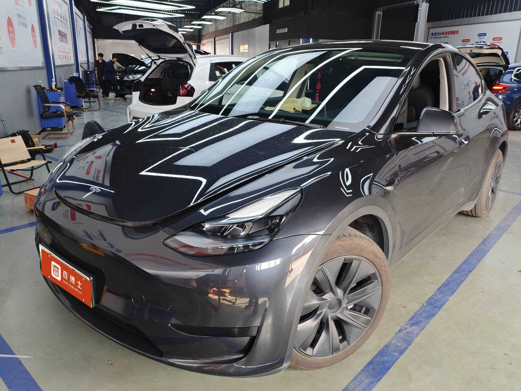 Tesla Model Y 2024 Tesla Model Y 2024 car image