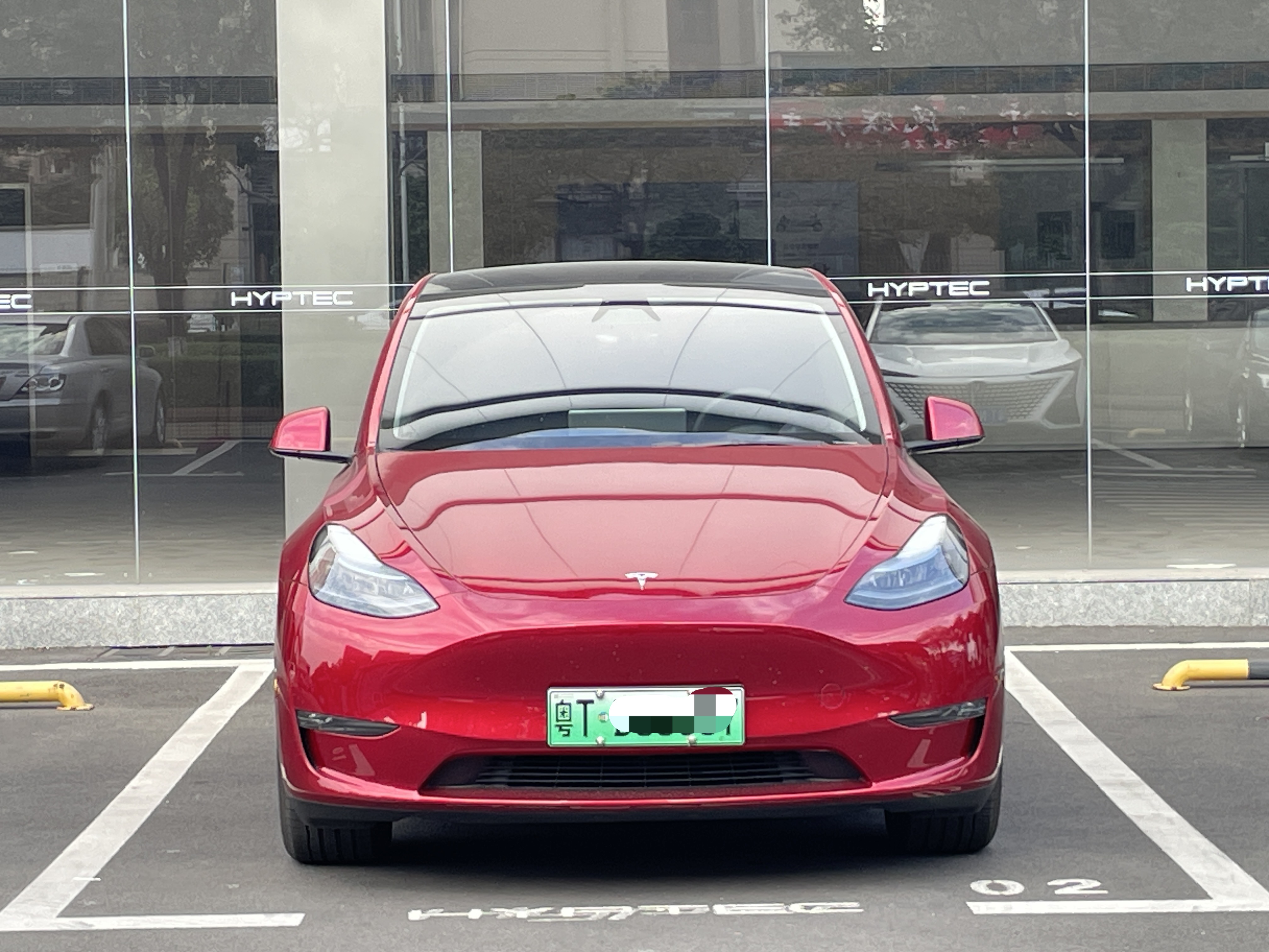Tesla Model Y 2024 汽车图片 