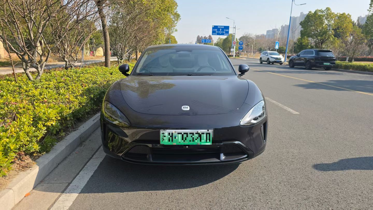 MI SU7 2025 MI SU7 2025 car image