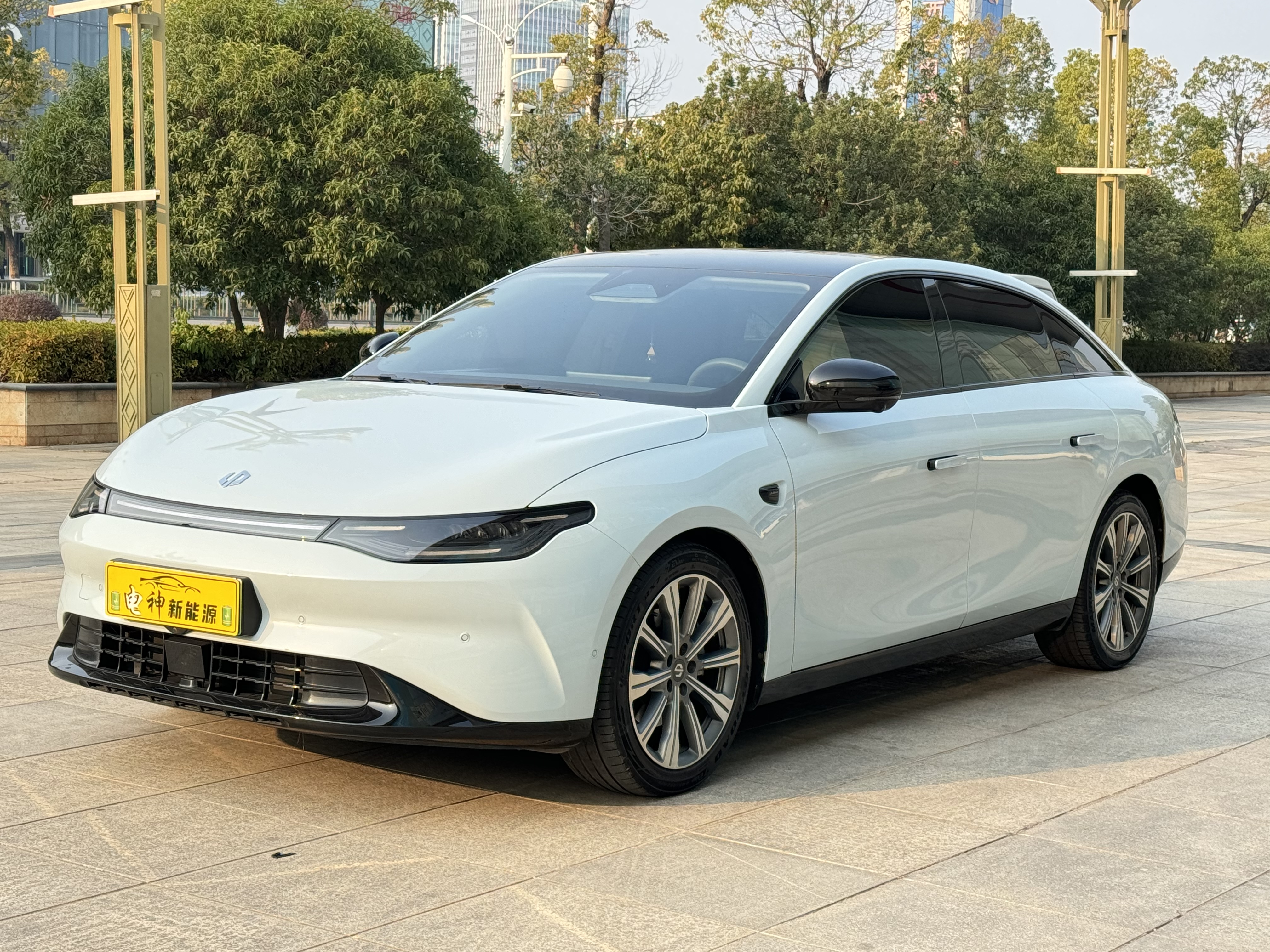 Leapmotor C01 2024 汽车图片 