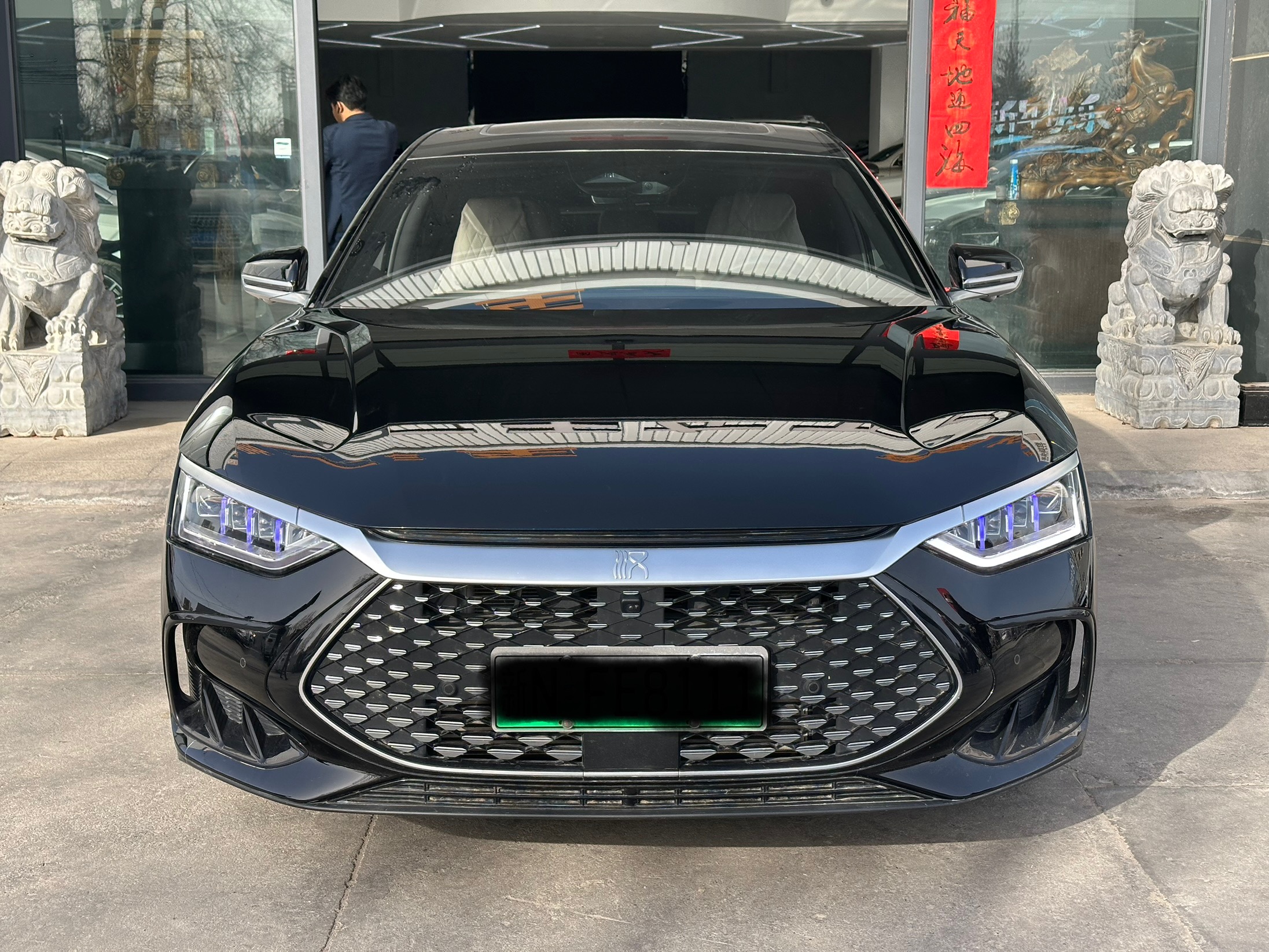 BYD Han 2024 immagine di auto 