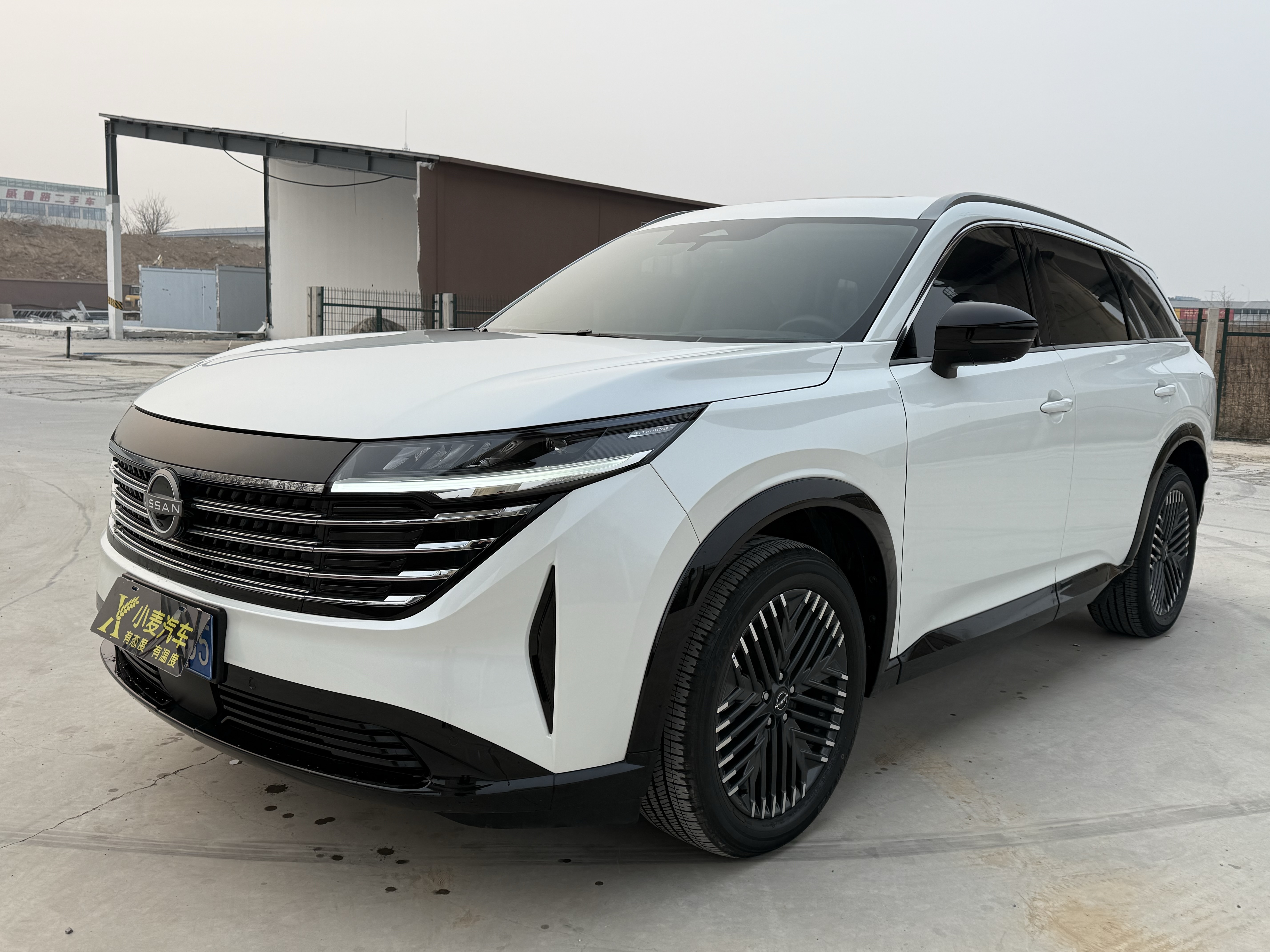 Nissan Pathfinder 2024 汽车图片 