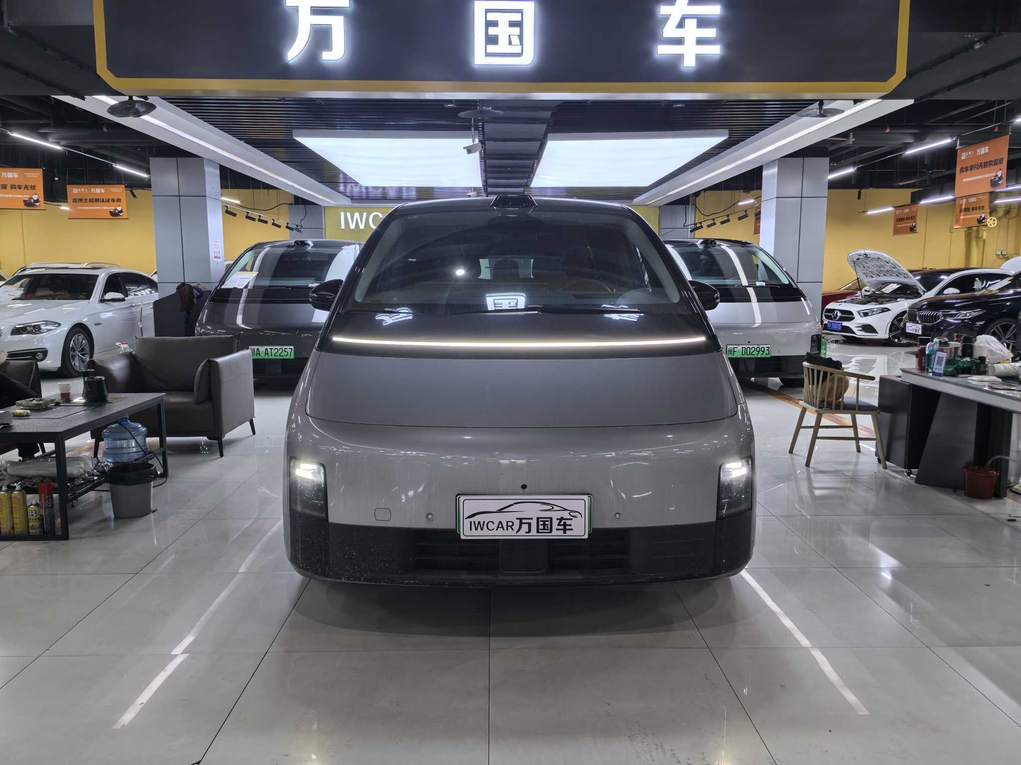 Li Mega 2024 汽车图片 