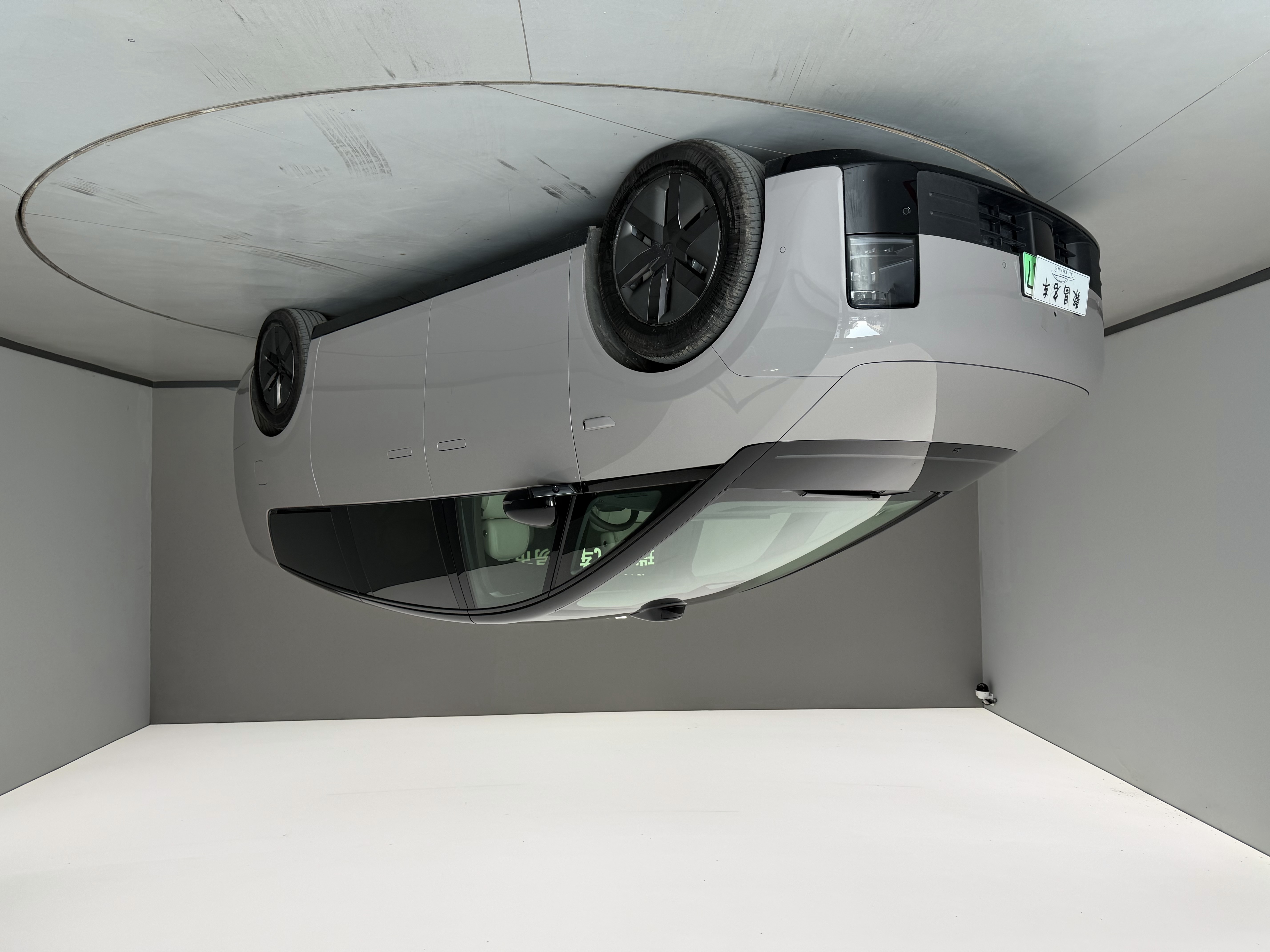 Li Mega 2025 汽车图片 